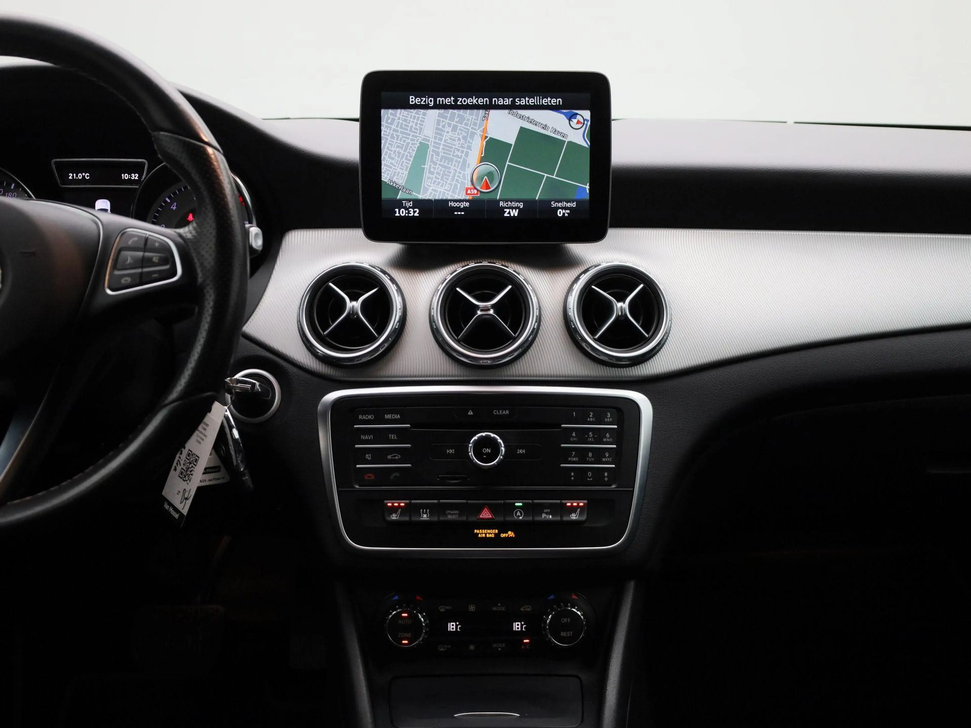 Mercedes-Benz GLA 250 Prestige VERWACHT !! | AUTOMAAT | TREKHAAK | CAMER — photo 9