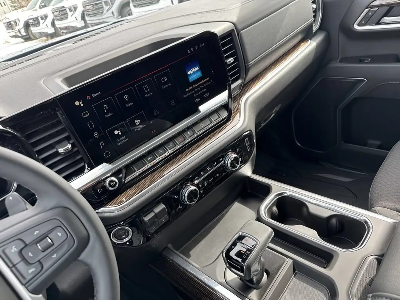 GMC Sierra 1500 снимка GMC Sierra 1500