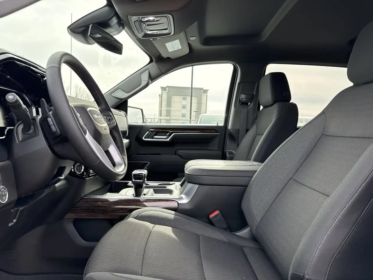 GMC Sierra 1500 снимка GMC Sierra 1500