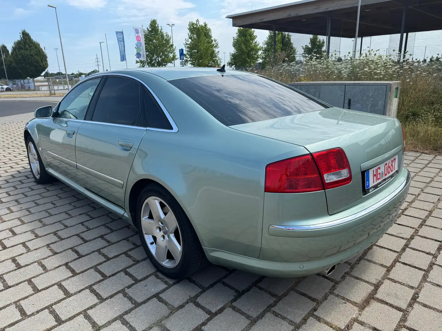 Audi A8 3.7 quattro Navi Klima pdc Liebhaberauto Vert - 1