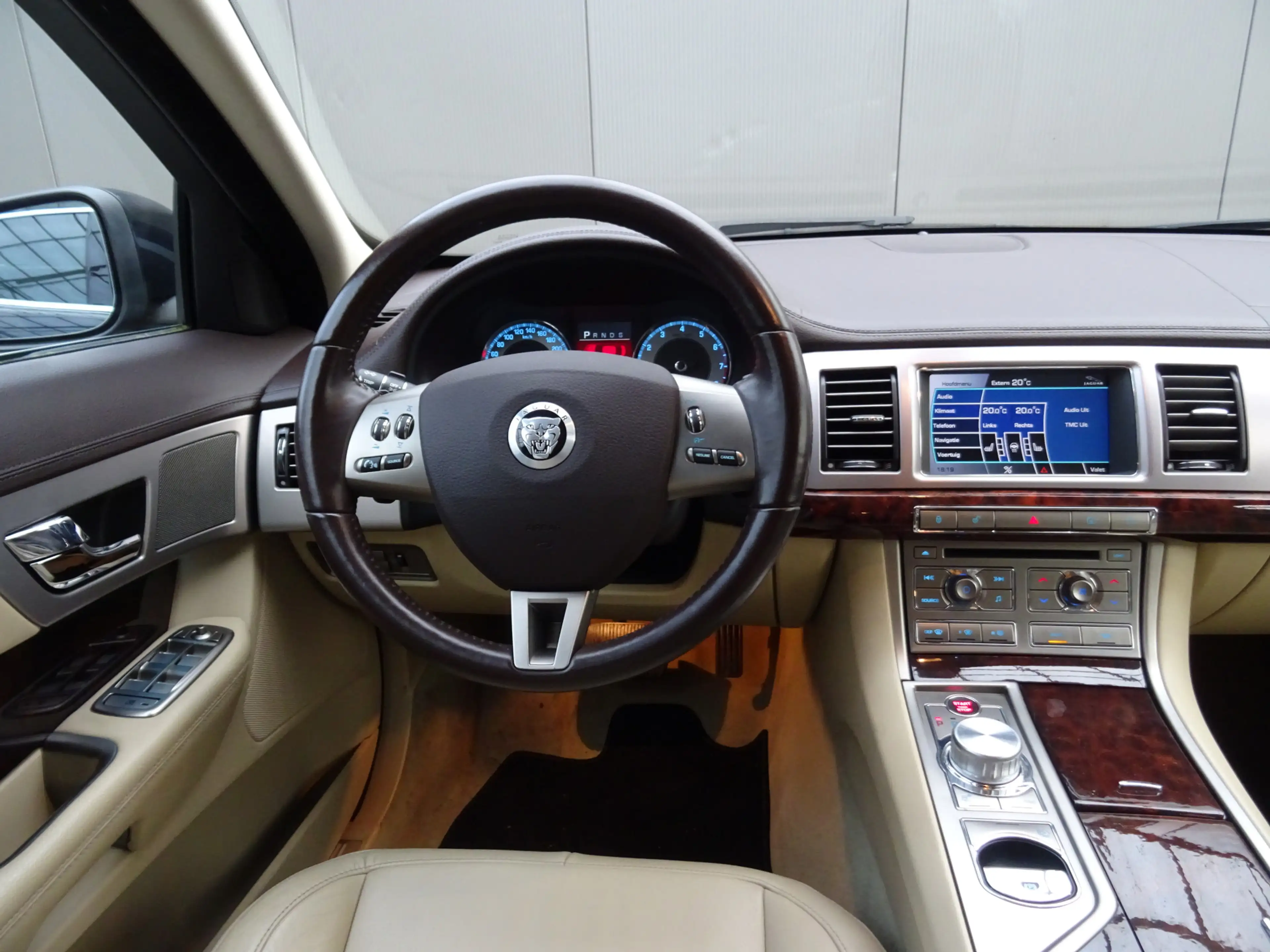 Jaguar XF 3.0 V6 Premium Luxury * DEALER ONDERH. * LAGE KM ! — photo 14