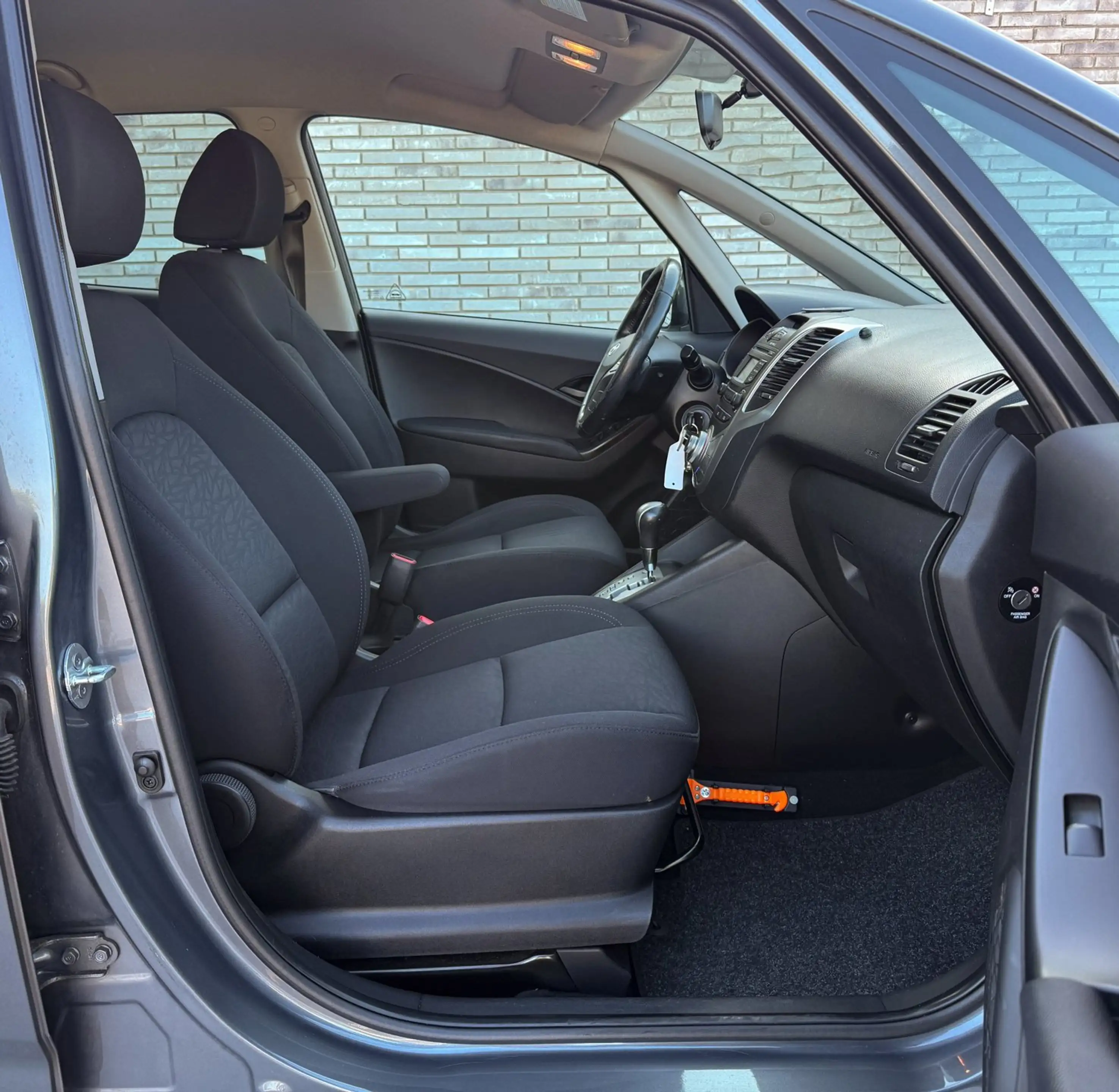 Hyundai iX20 1.6i i-Motion * APK 2027 * AUTOMAAT * NAP PAS * ST — photo 15