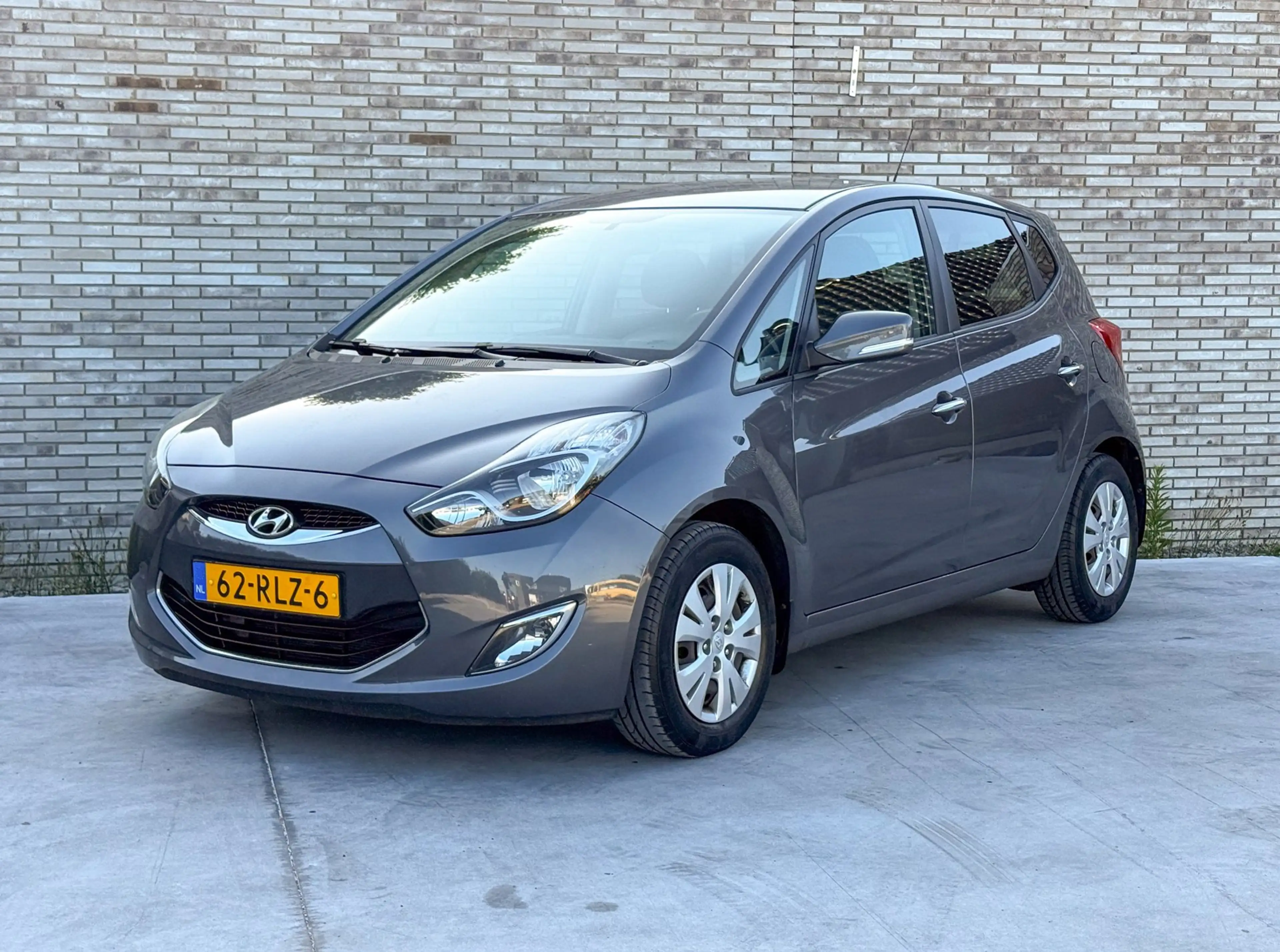 Hyundai iX20 1.6i i-Motion * APK 2027 * AUTOMAAT * NAP PAS * ST — photo 2