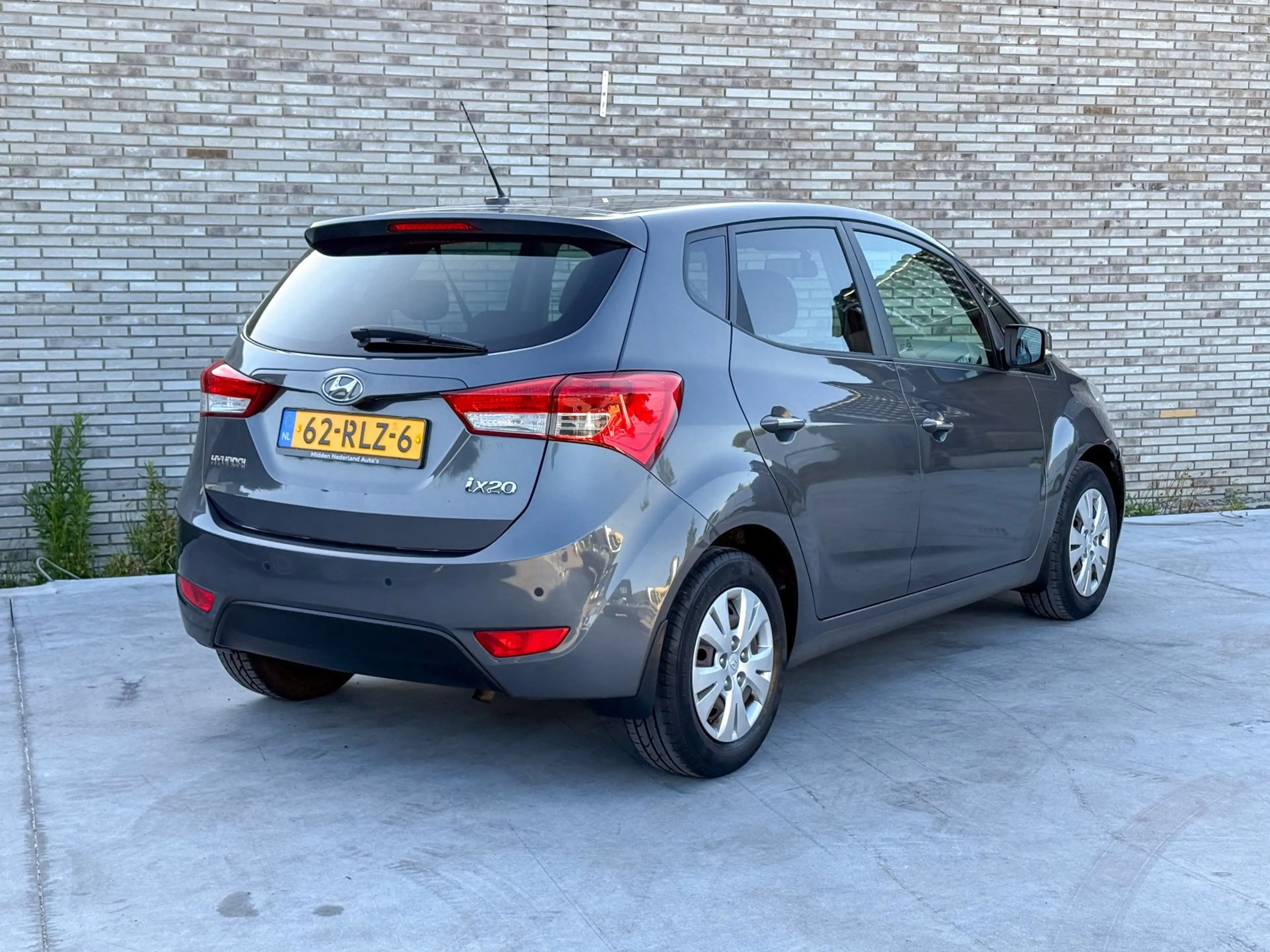 Hyundai iX20 1.6i i-Motion * APK 2027 * AUTOMAAT * NAP PAS * ST — photo 8