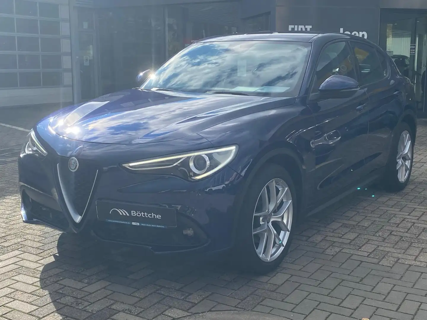 Alfa Romeo Stelvio Lusso Q4 2.2 / KEYLESS/ ASSIST/ el. Heck Blau - 1