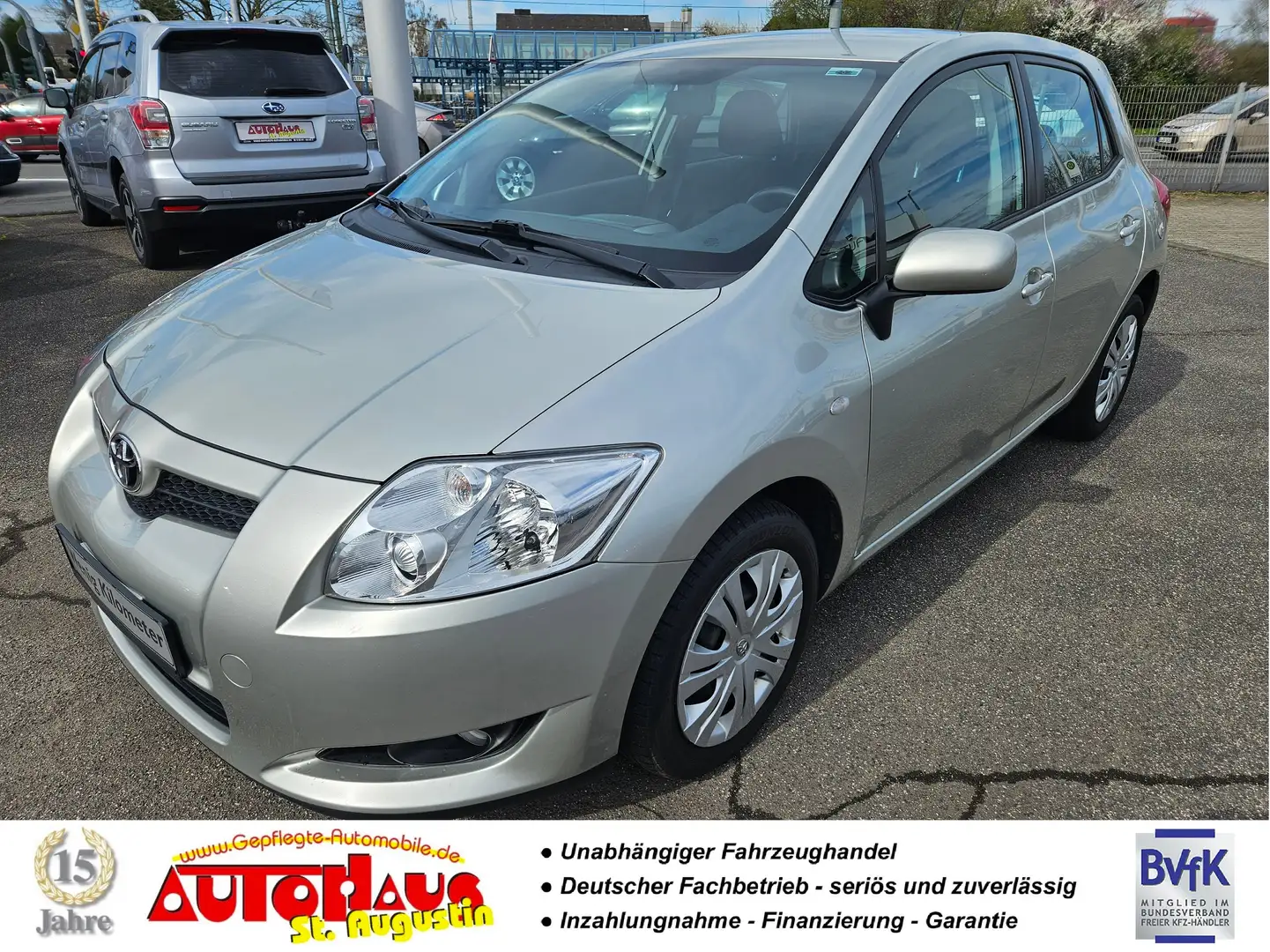 Toyota Auris 1.6 Sol - Klima - Tempomat - Wenig KM Grau - 2