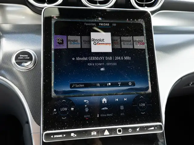 Mercedes-Benz GLC view 12