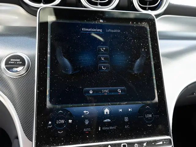 Mercedes-Benz GLC view 14