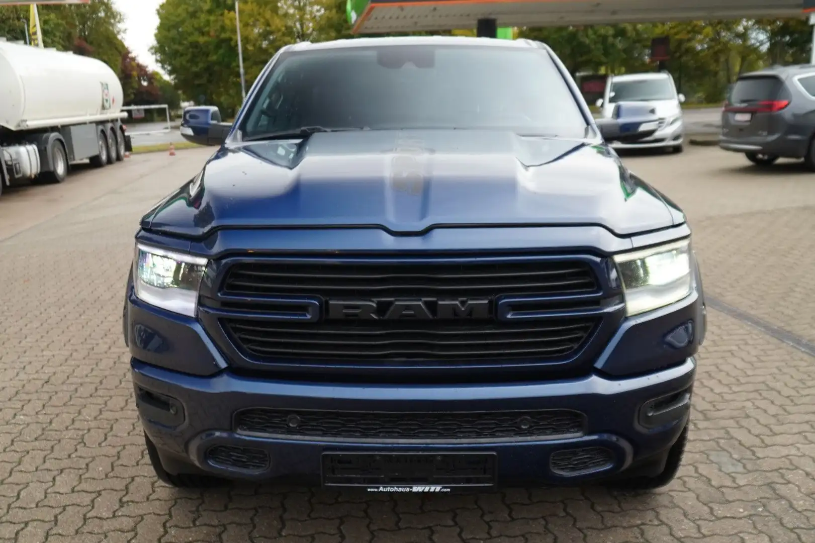 Dodge RAM Sport 4x4   ~Navi~Kam~LED~AHK~ Blau - 2