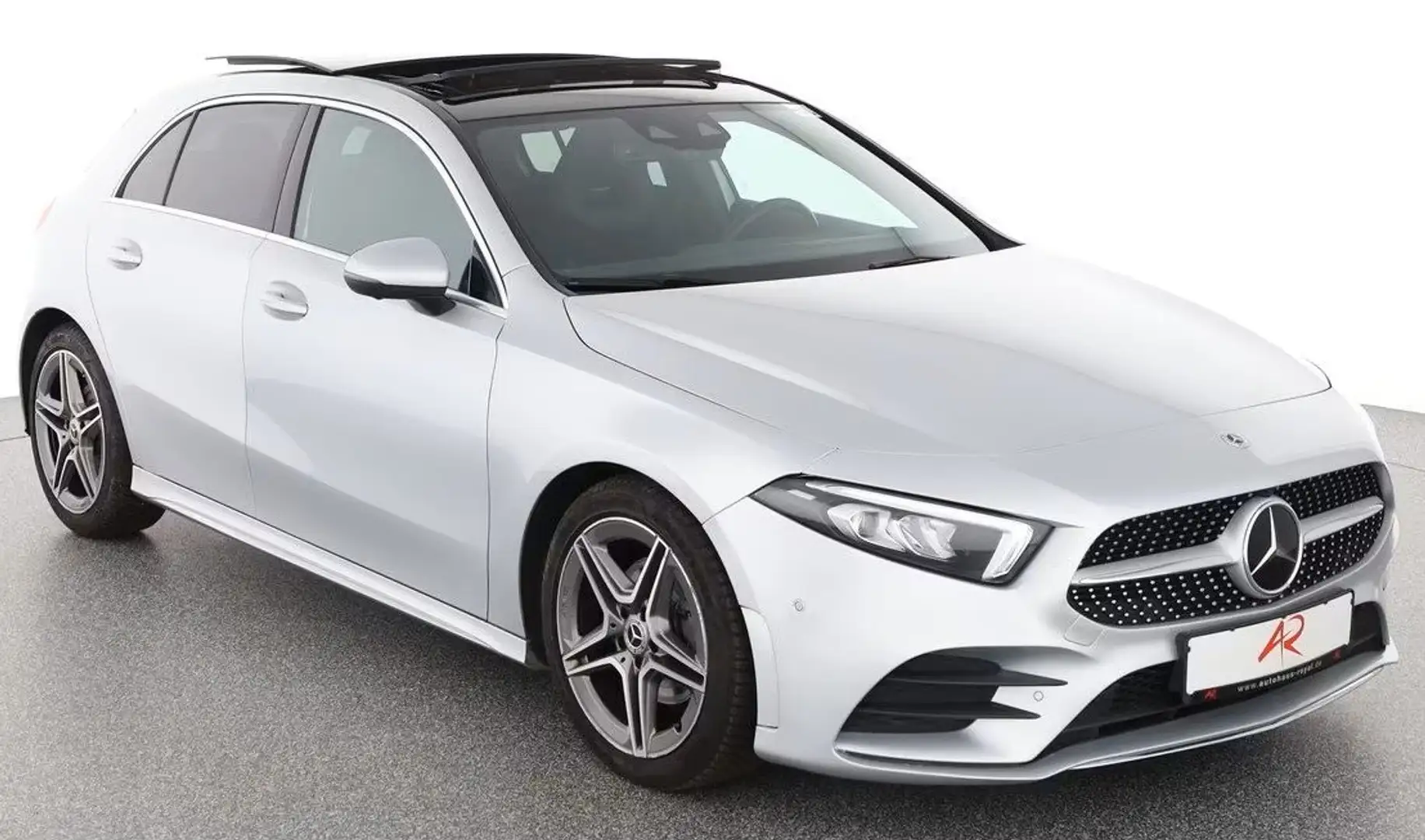 Mercedes-Benz A 180 A 180 d AMG auto TETTO/KAMERA/LED Argento - 2