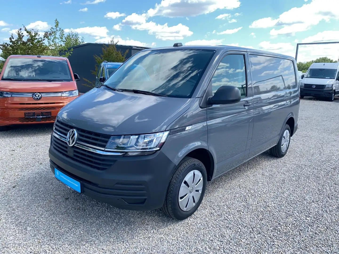 Volkswagen T6.1 Transporter Kasten TDi AHK Grijs - 2