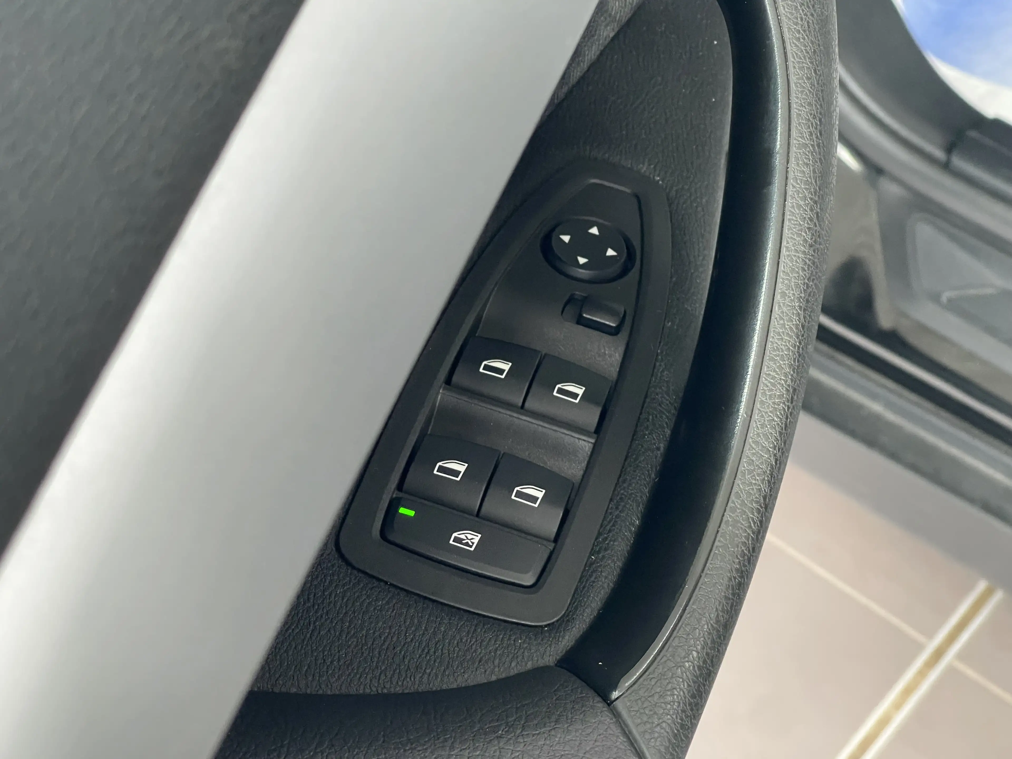 BMW X2 1.5 dA *** GARANTIE + LED + GPS + SIEGE CHAUFFANT *** — photo 15