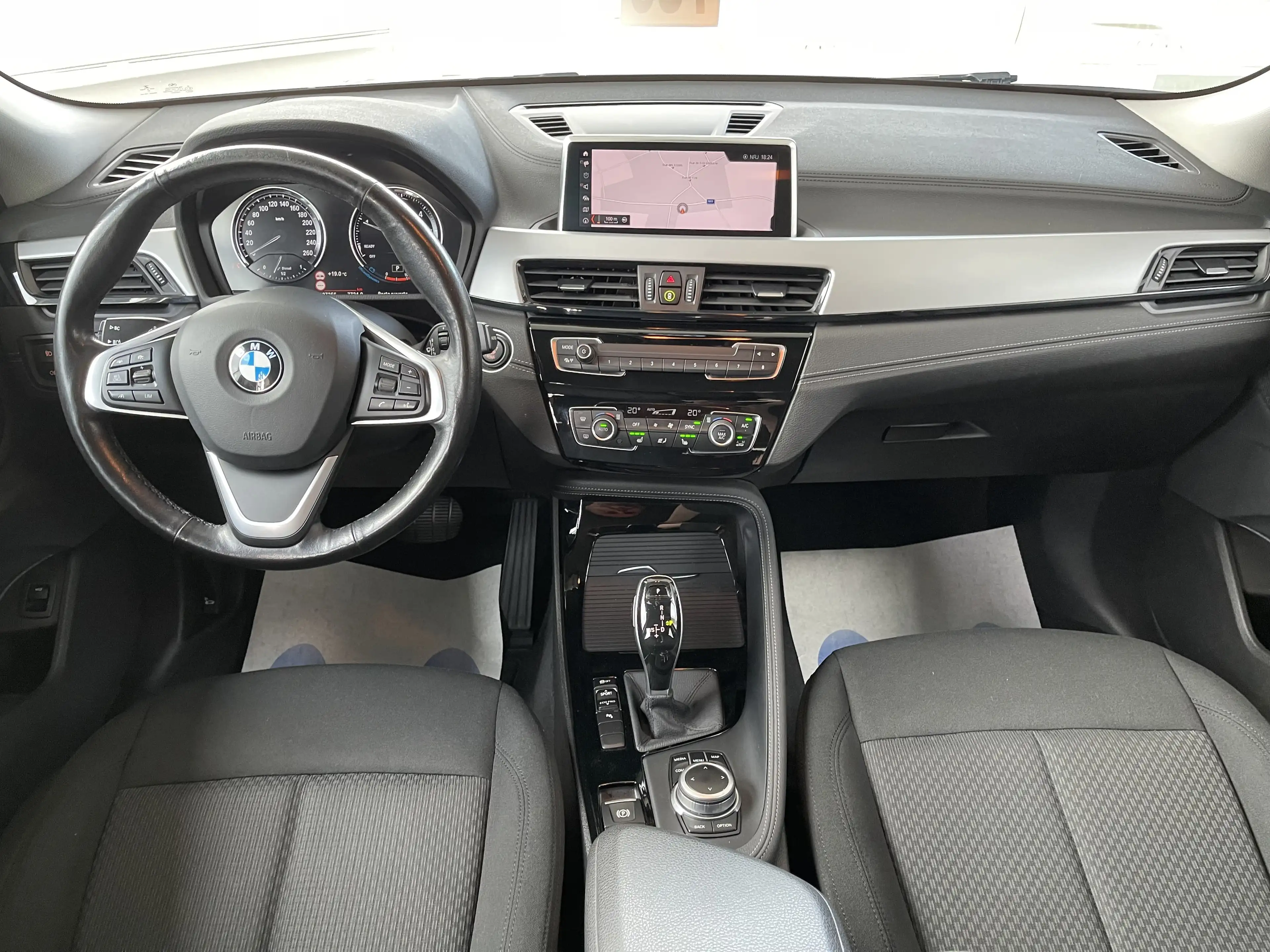 BMW X2 1.5 dA *** GARANTIE + LED + GPS + SIEGE CHAUFFANT *** — photo 10
