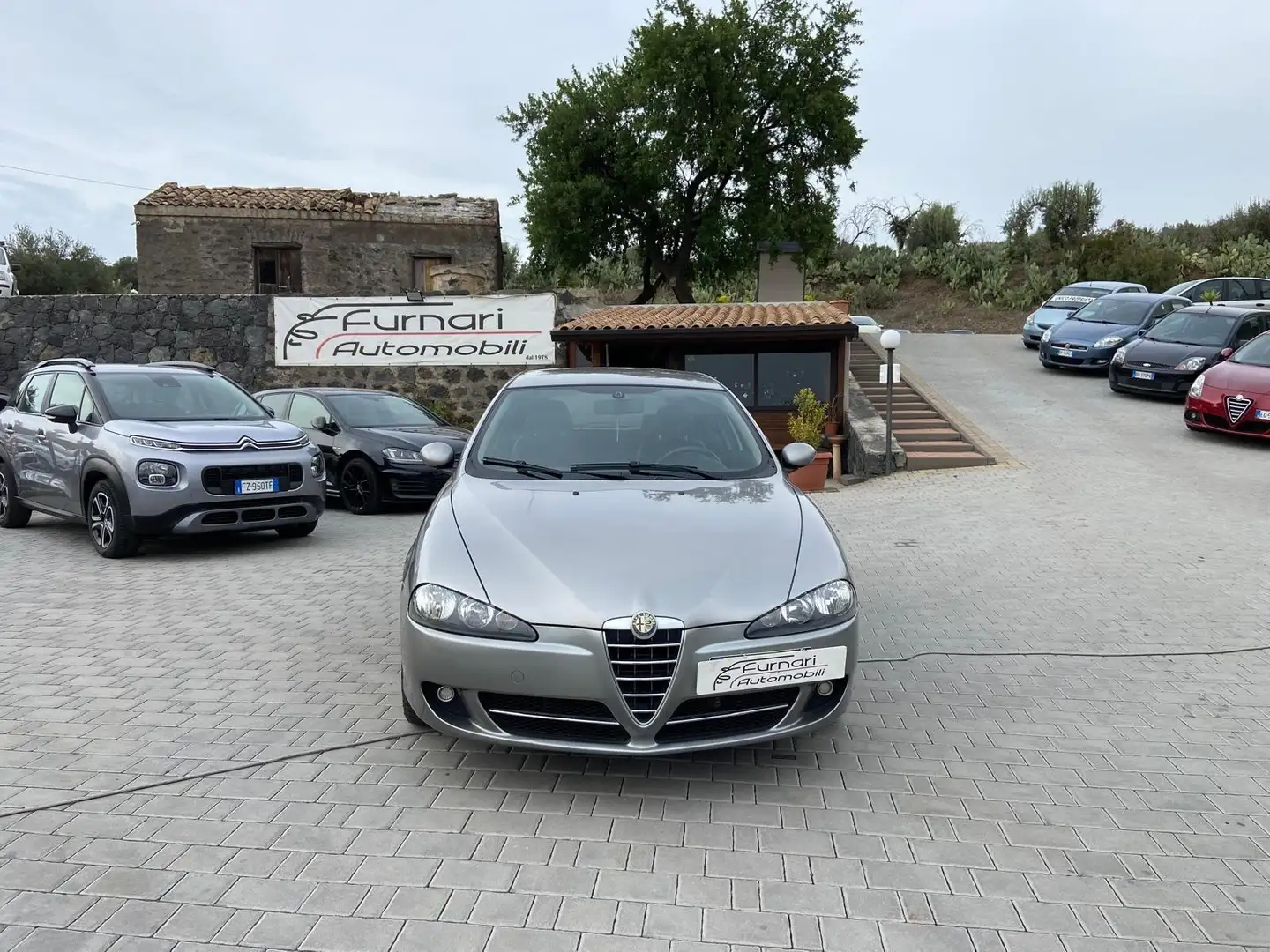 Alfa Romeo 147 1.9 JTD (120) 5 porte Distinctive Gris - 2