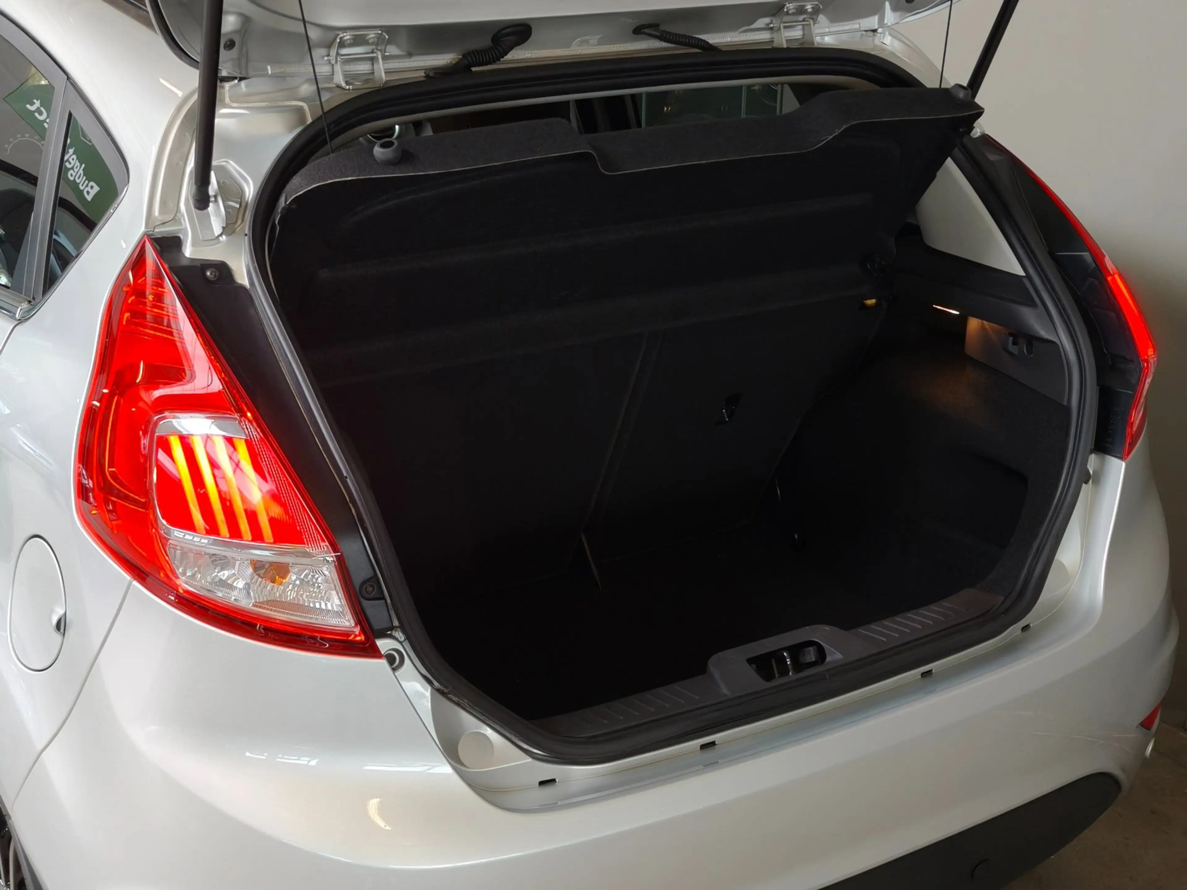 Ford Fiesta 100-PK Silver Edition / Distributiesnaar NIEUW! — photo 11