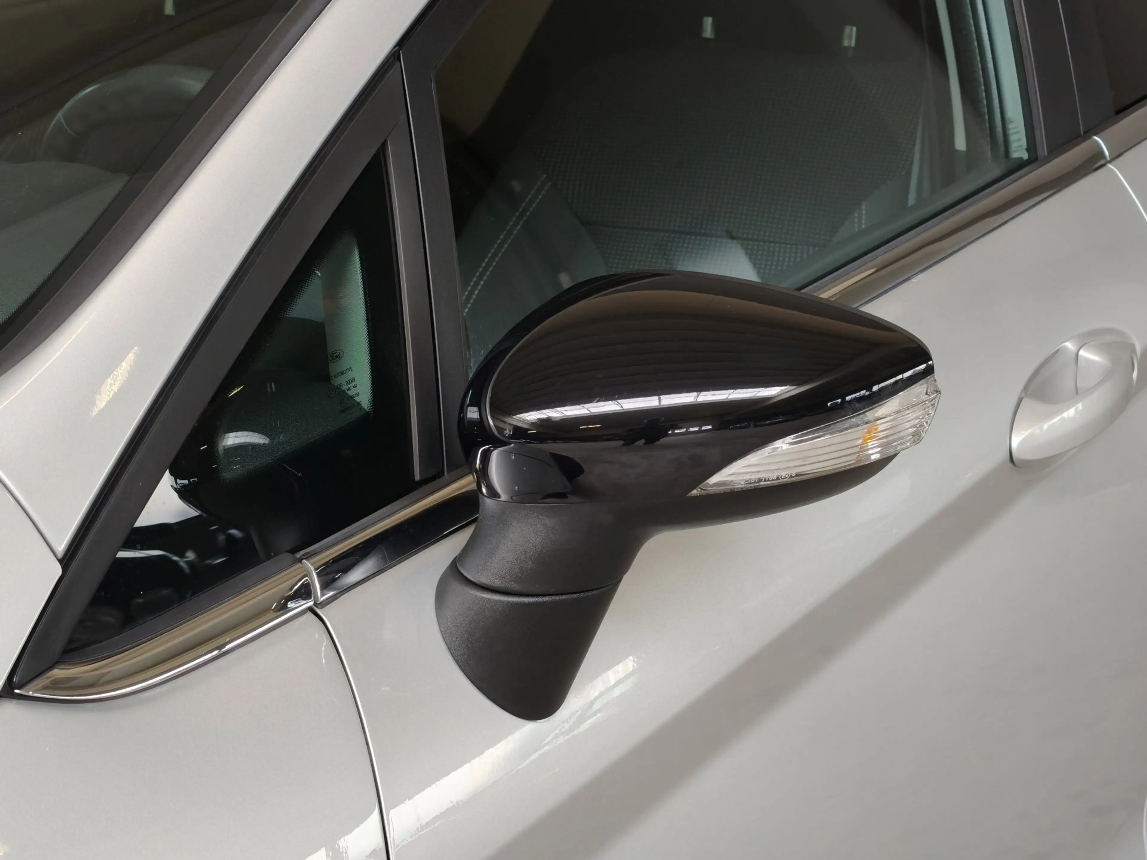 Ford Fiesta 100-PK Silver Edition / Distributiesnaar NIEUW! — photo 12