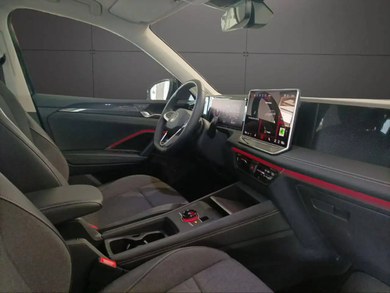 Volkswagen Tiguan 2.0 TDI 150 CV DSG Life 11