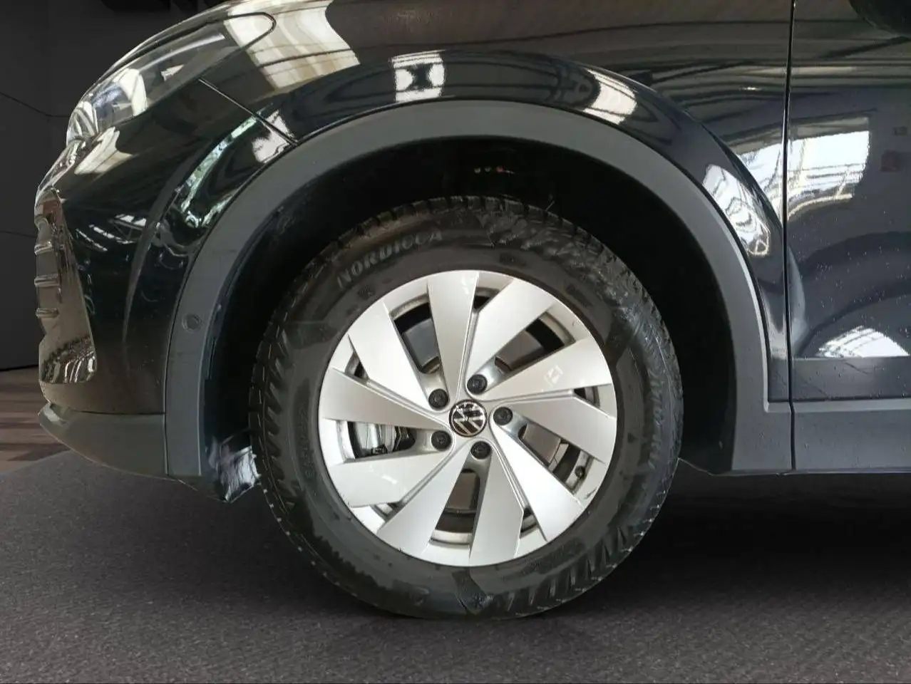 Volkswagen Tiguan 2.0 TDI 150 CV DSG Life 9