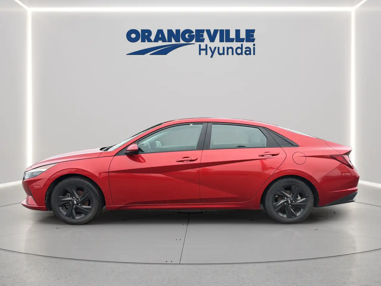 Hyundai ELANTRA снимка Hyundai ELANTRA