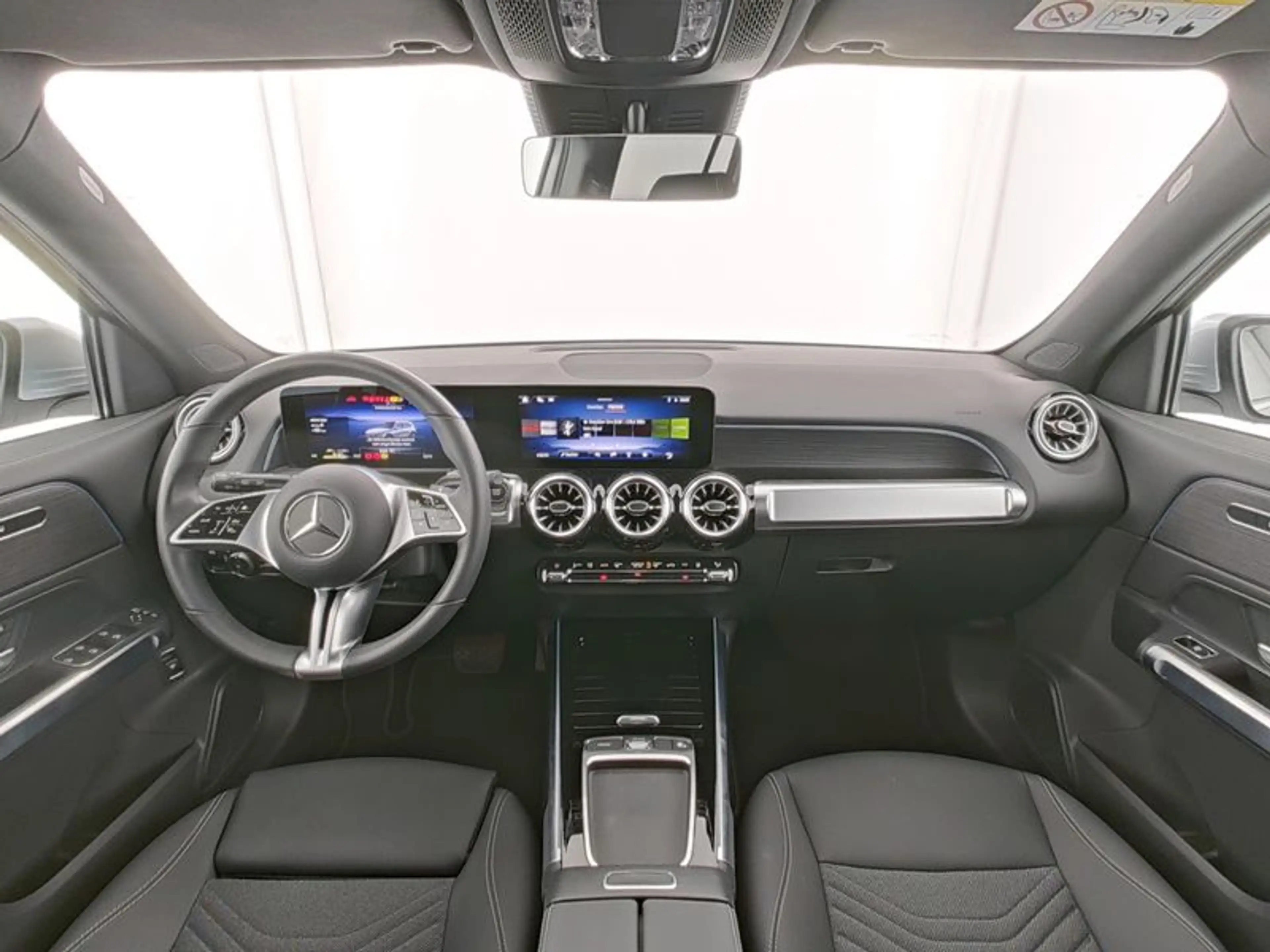 Mercedes-Benz EQB 250 + LED/VKA/WP/WD/AMB./TW/RFK — photo 5