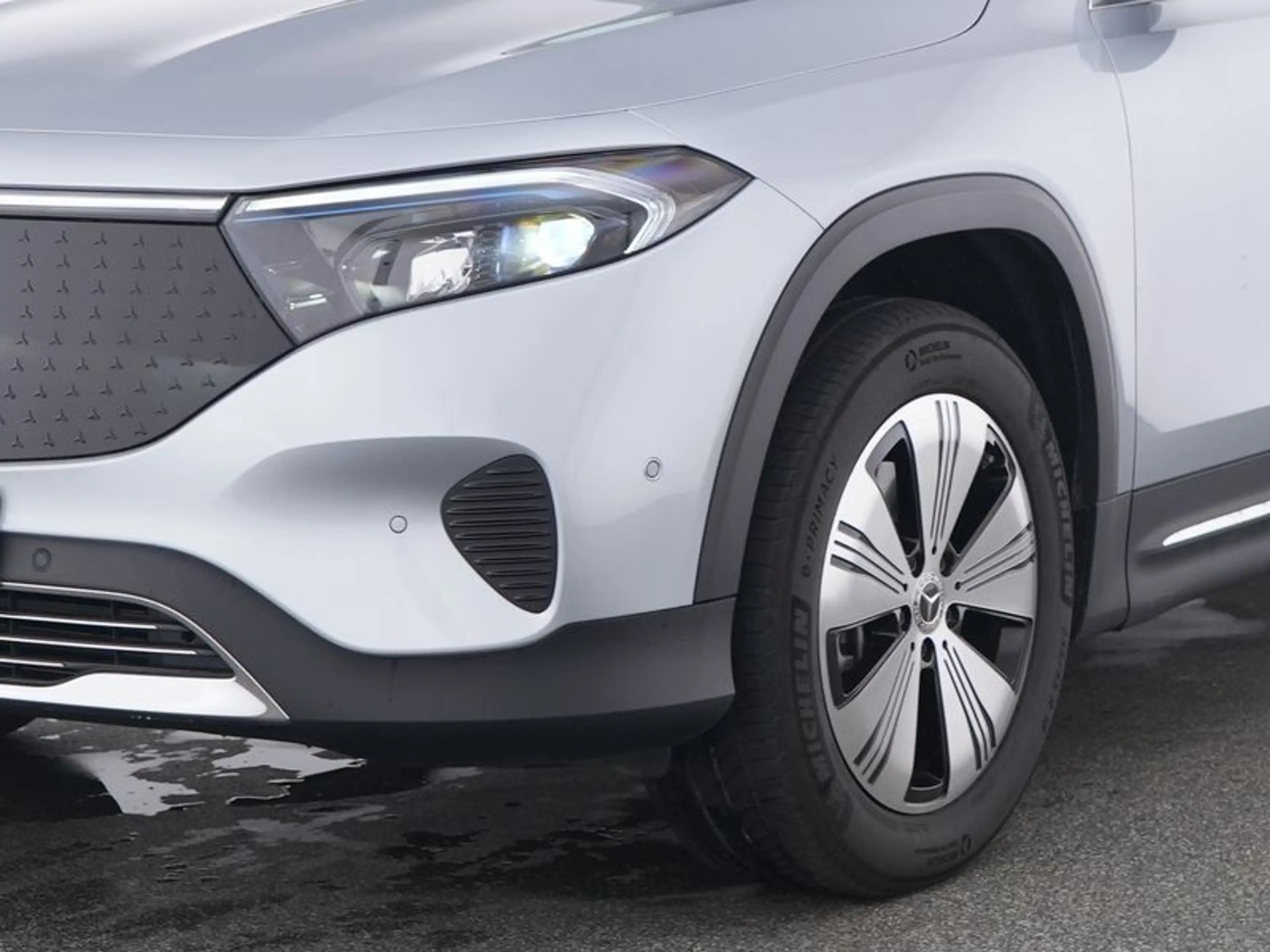 Mercedes-Benz EQB 250 + LED/VKA/WP/WD/AMB./TW/RFK — photo 10