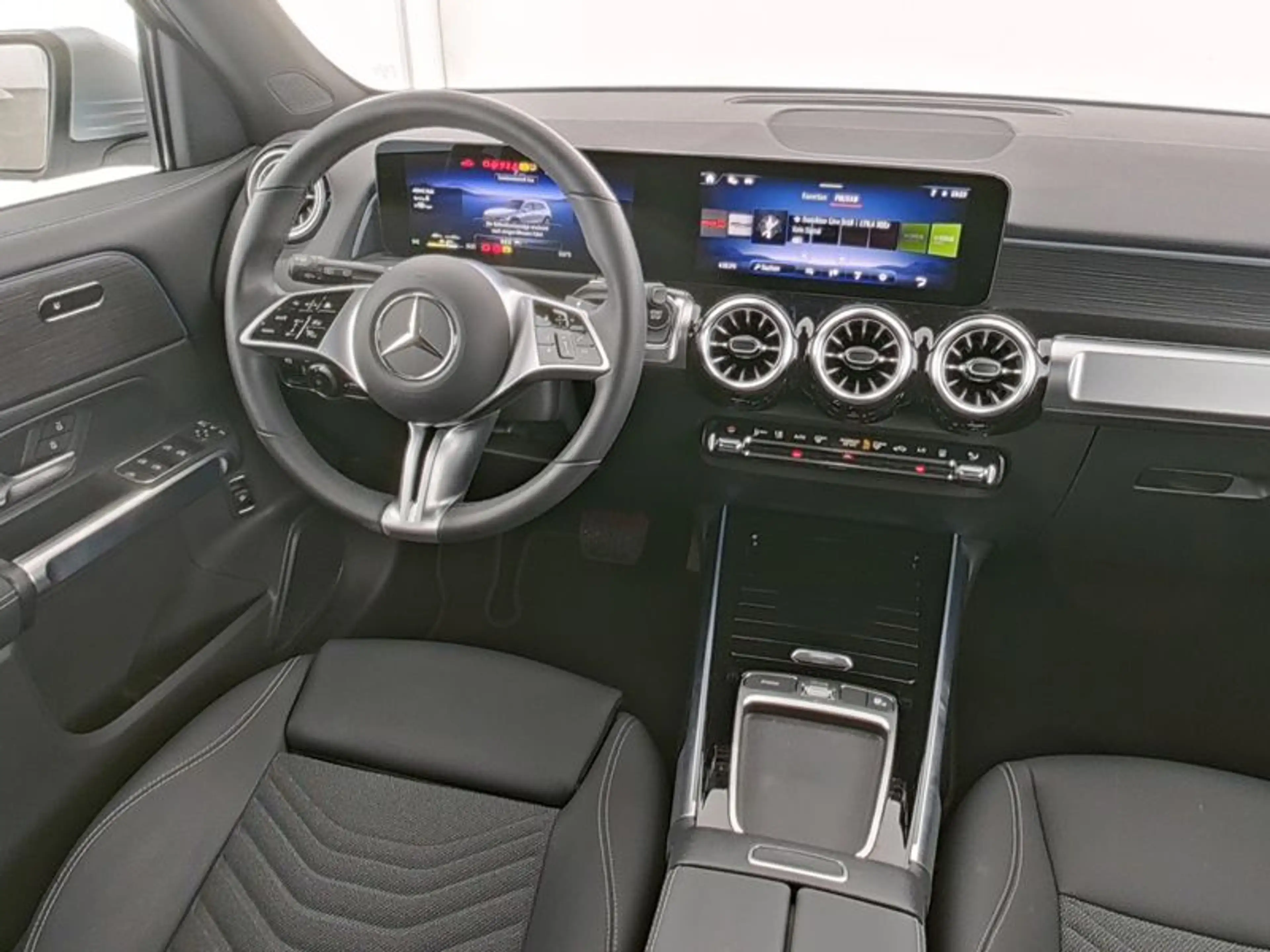 Mercedes-Benz EQB 250 + LED/VKA/WP/WD/AMB./TW/RFK — photo 8