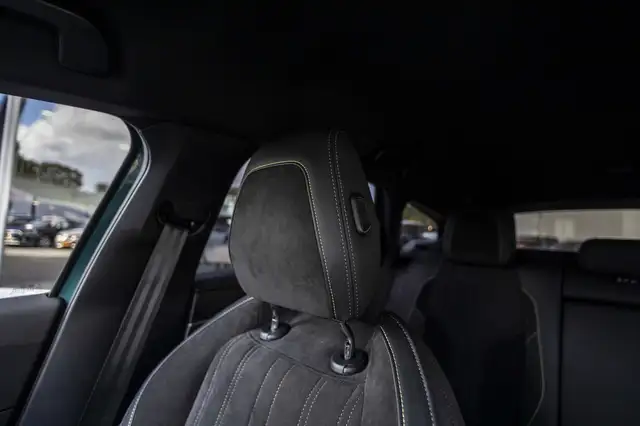Peugeot 308 view 12