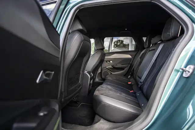 Peugeot 308 view 10