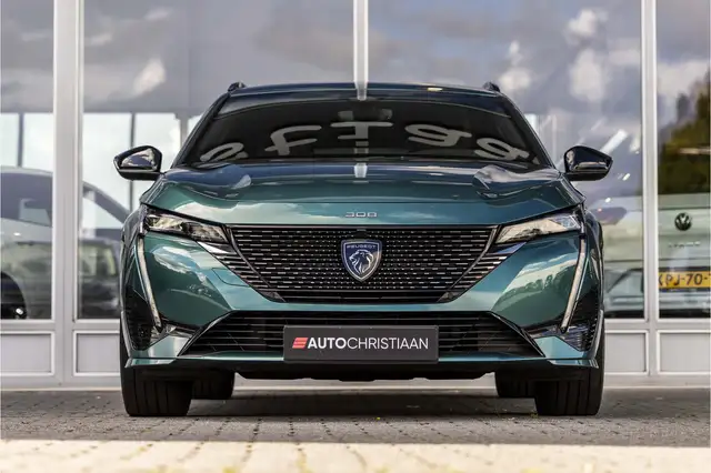 Peugeot 308 view 3