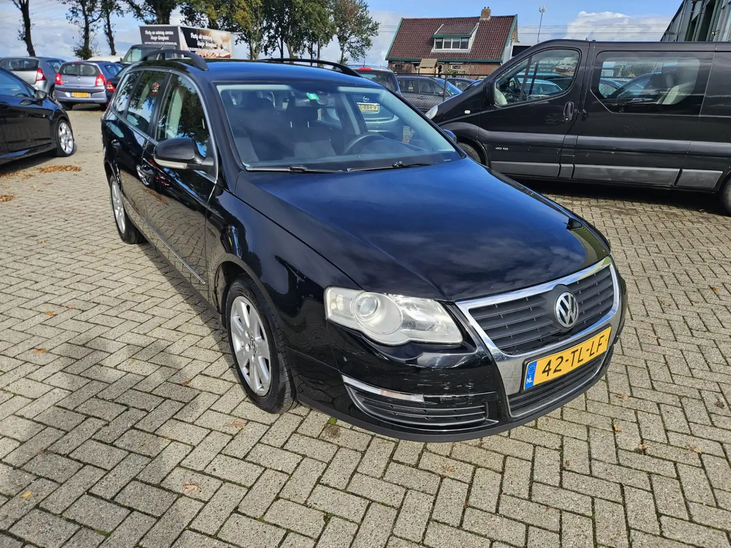 Volkswagen Passat Variant 2.0 TDI Comfortline 2006. Climate/Cruise/Trekhaak Zwart - 2