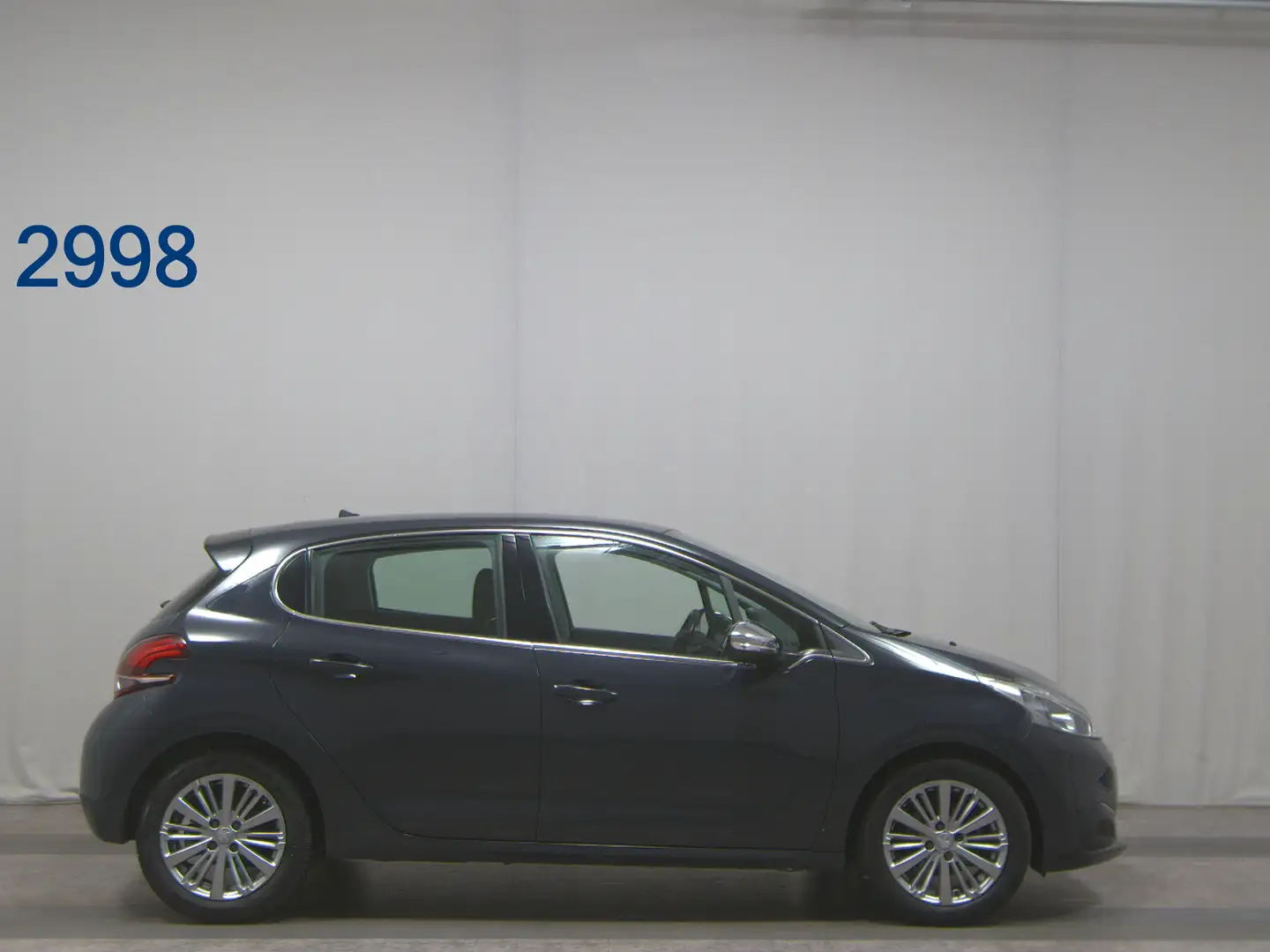 Peugeot 208 1.6 BlueHDi Allure LED-TFL PDC Tempomat Grau - 1