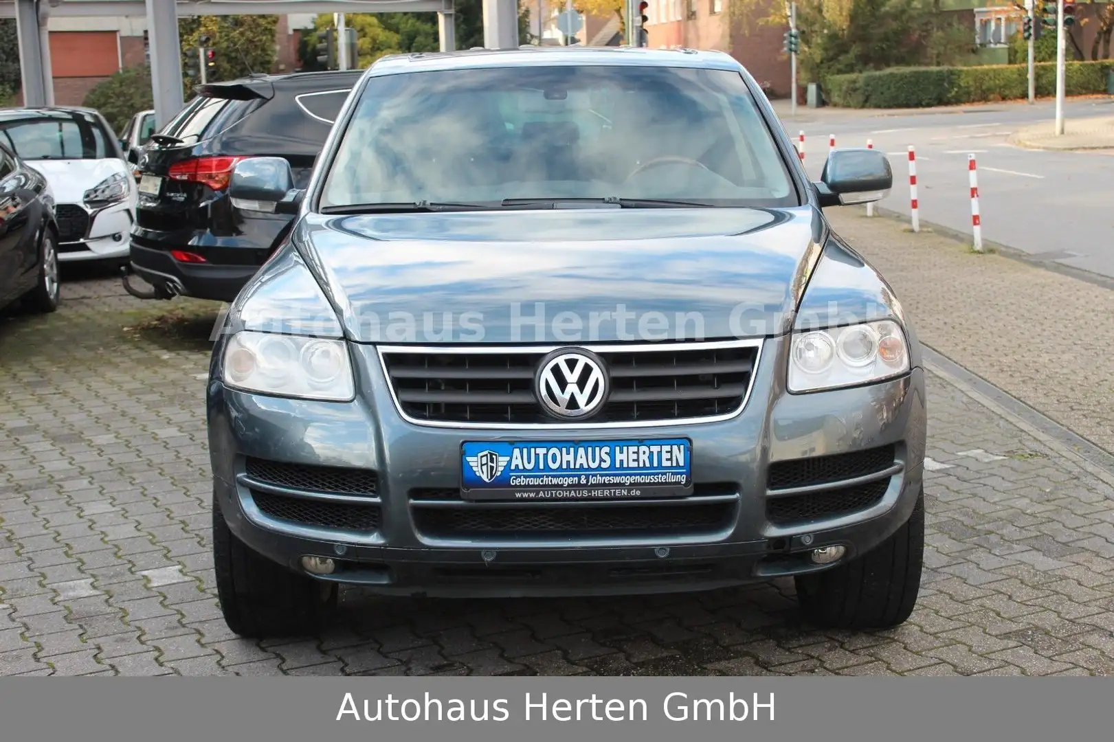 Volkswagen Touareg R5 2.5 TDI*AUTOMATIK*LEDER*SITZH*TEMPO* Grau - 2