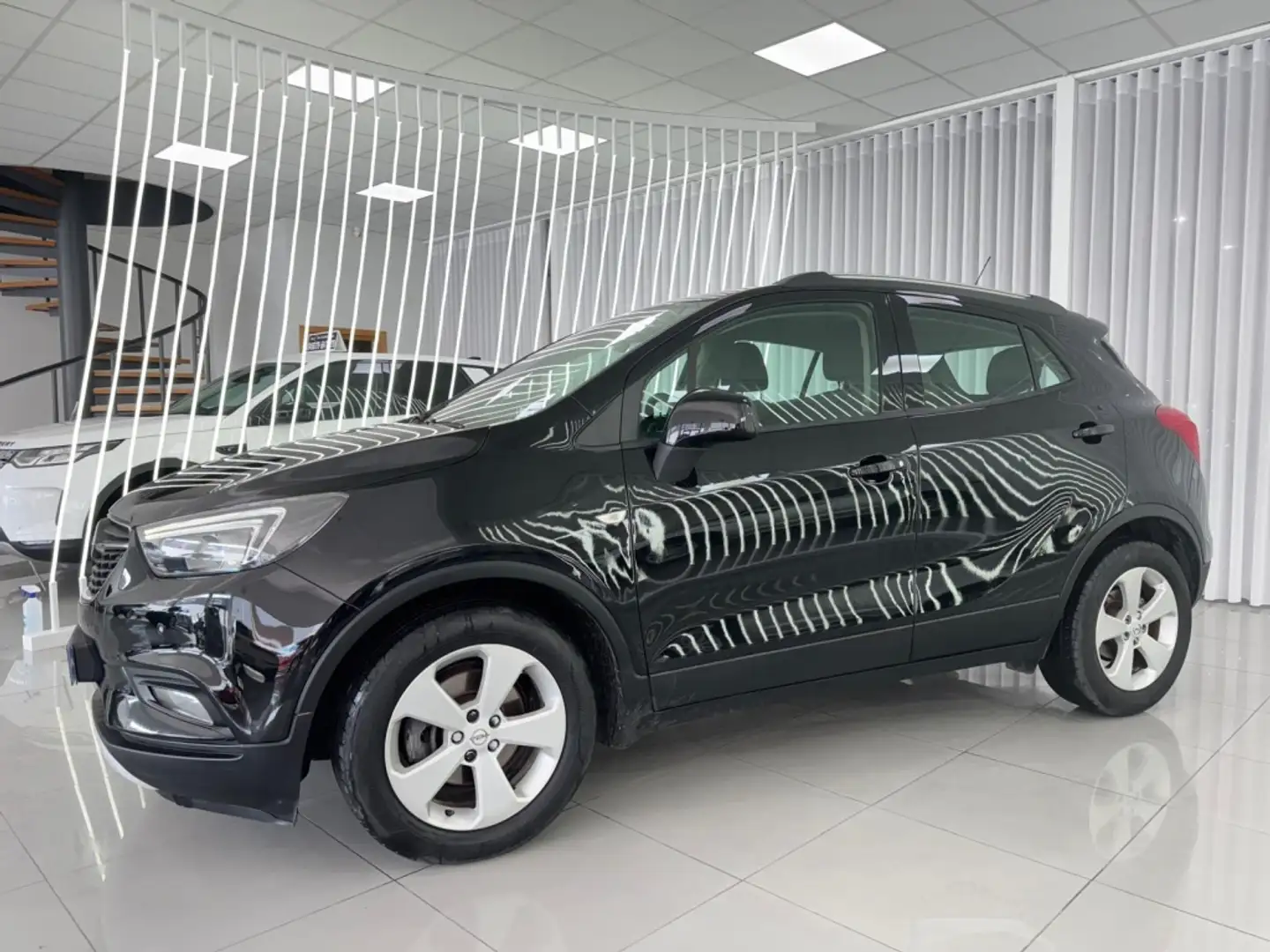 Opel Mokka X 1.4T Innovation 4x2 Aut. Negro - 2