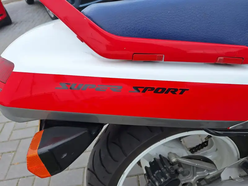 Honda CBR 1000 - foto 7