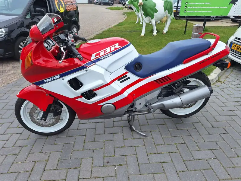 Honda CBR 1000 - foto 8