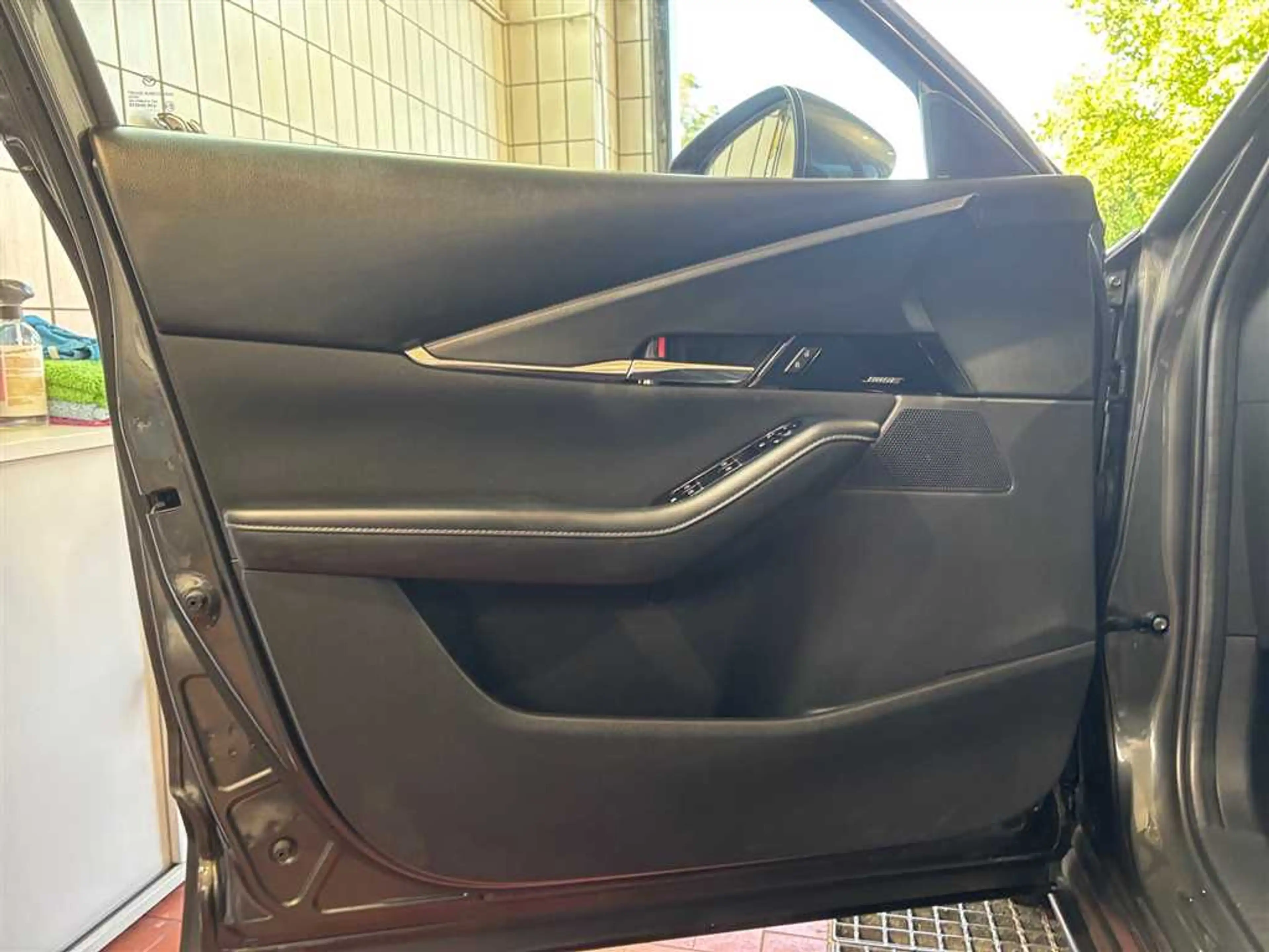 Mazda CX-30 2.0 M Hybrid Selection 360 Kamera Head UP Matrix L — photo 11