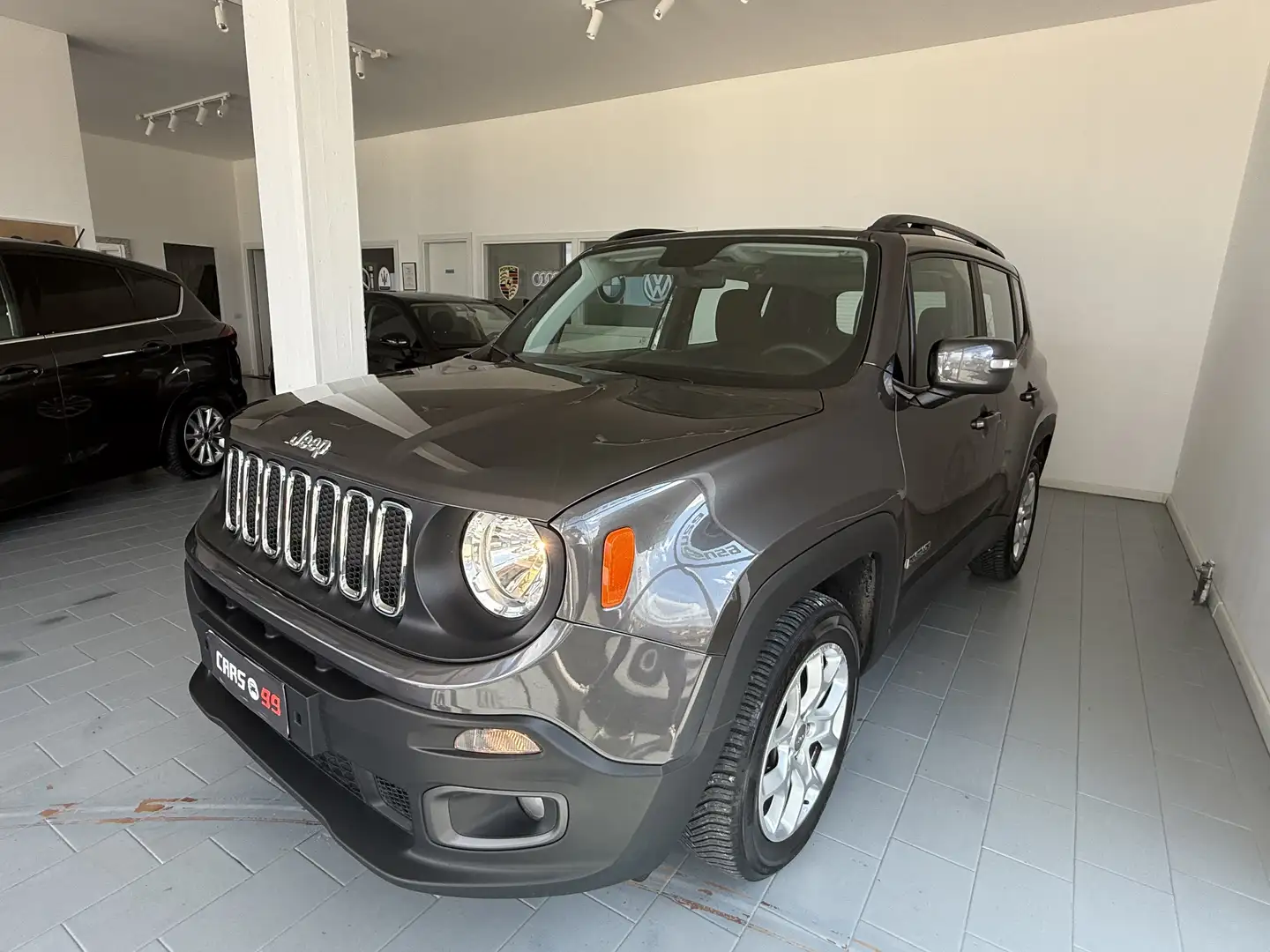 Jeep Renegade 1.6 e-torq evo Longitude fwd 110cv Gris - 1