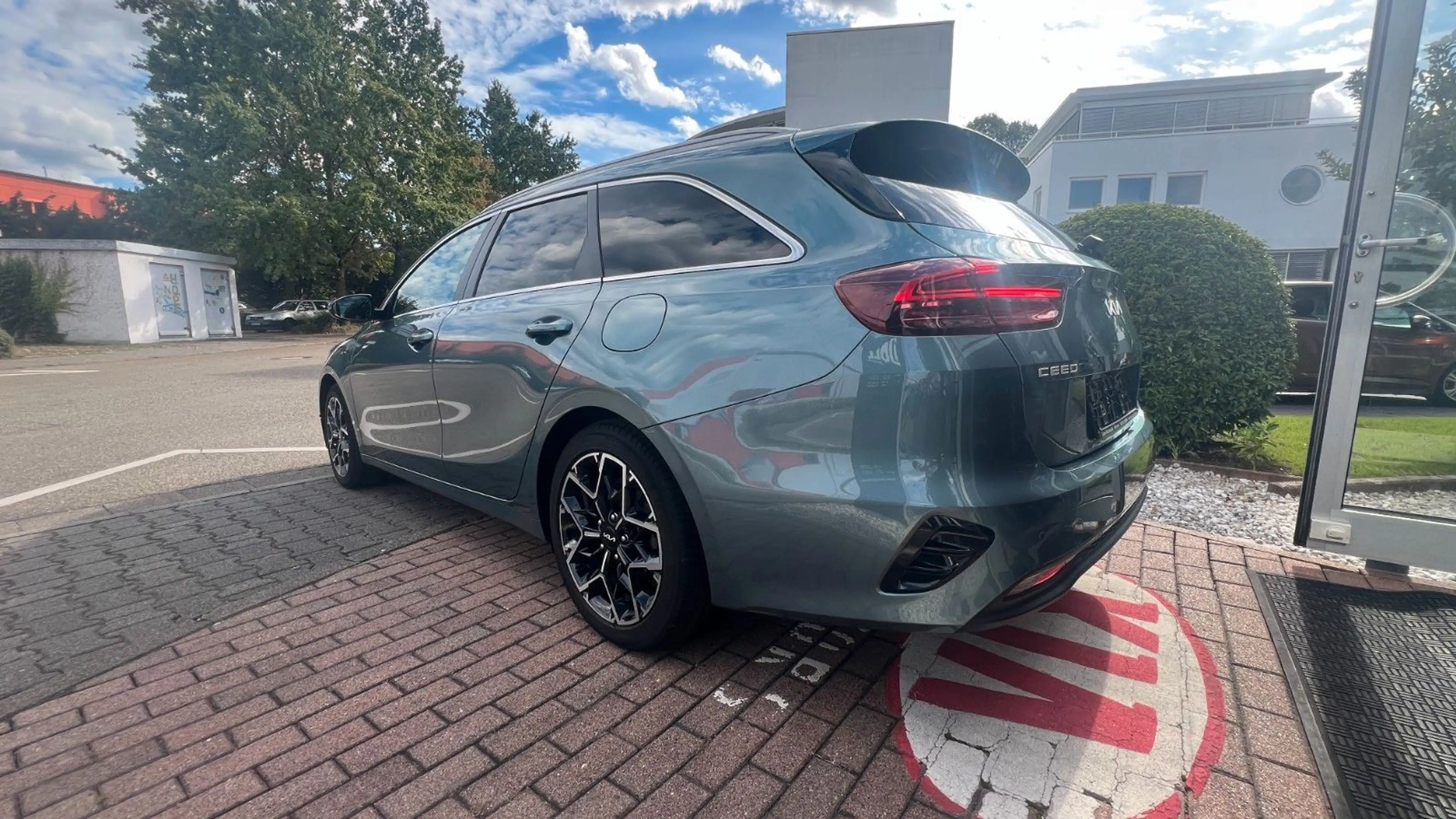 Kia Ceed / cee'd 1.5 T-GDI Nightline /Rückf.Kam/1.Hd — photo 5