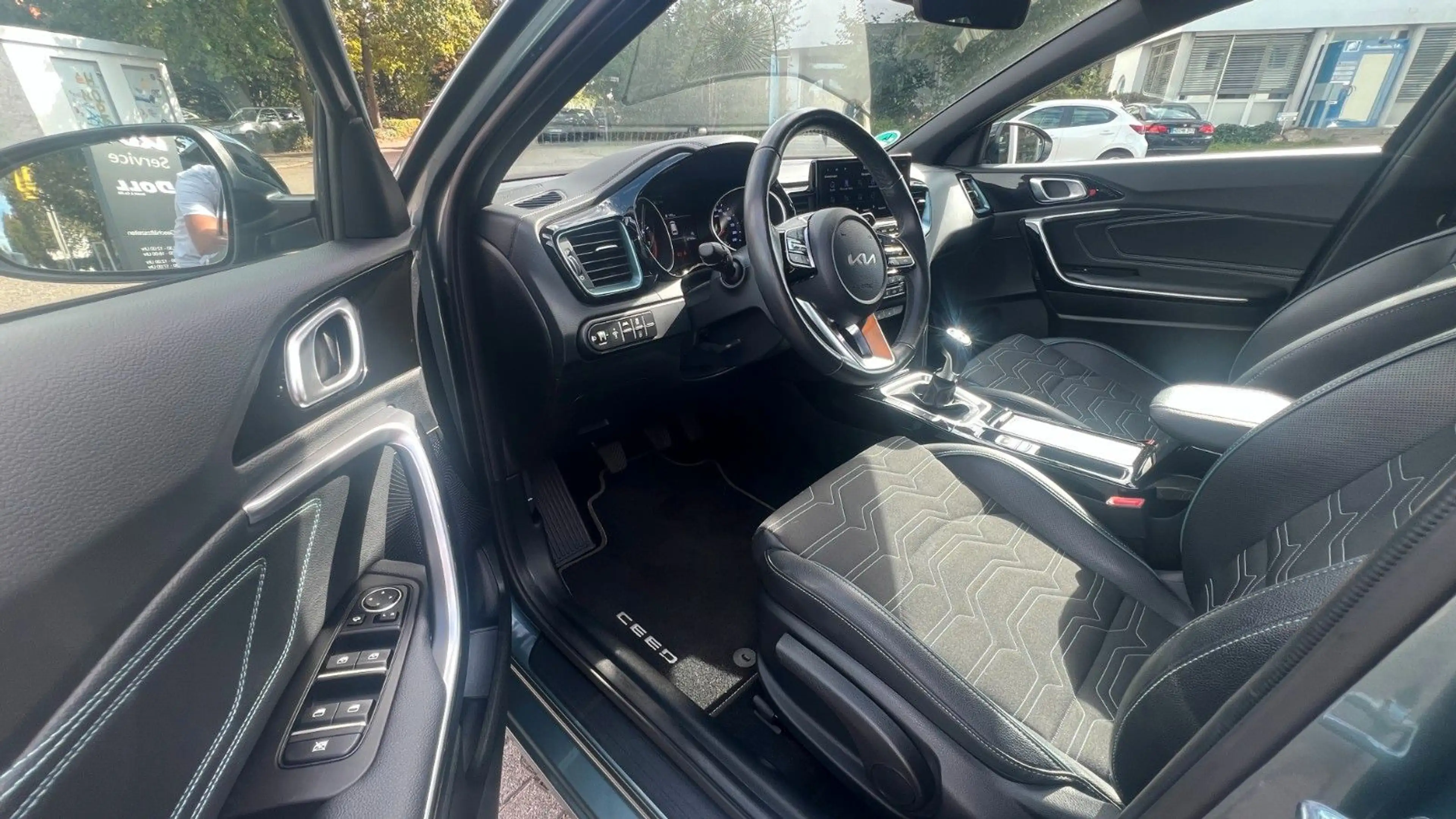 Kia Ceed / cee'd 1.5 T-GDI Nightline /Rückf.Kam/1.Hd — photo 11