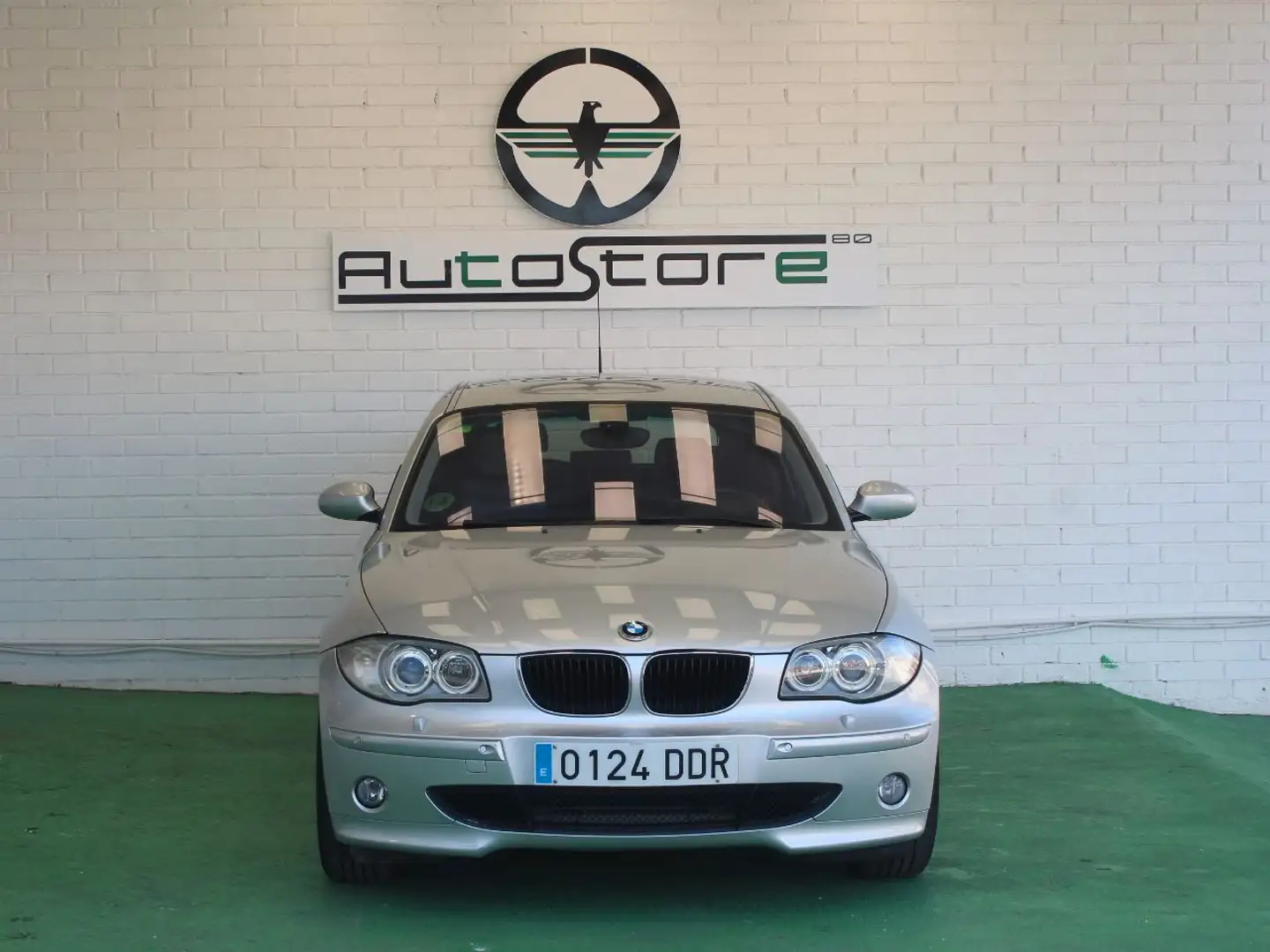 BMW 120 120i Gri - 2