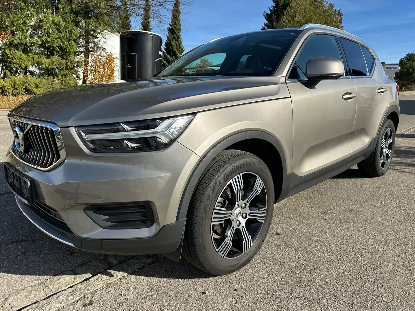 Volvo XC40 Inscription 2WD NAVI/ACC/1.Hd Grau - 2