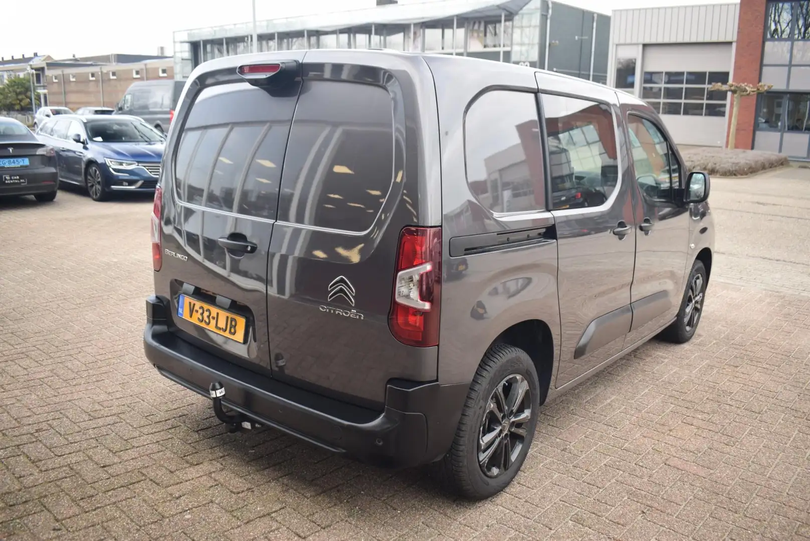 Citroen Berlingo 1.2 PureTech Driver M | NAVIGATIE | AIRCO | CRUISE Gris - 2