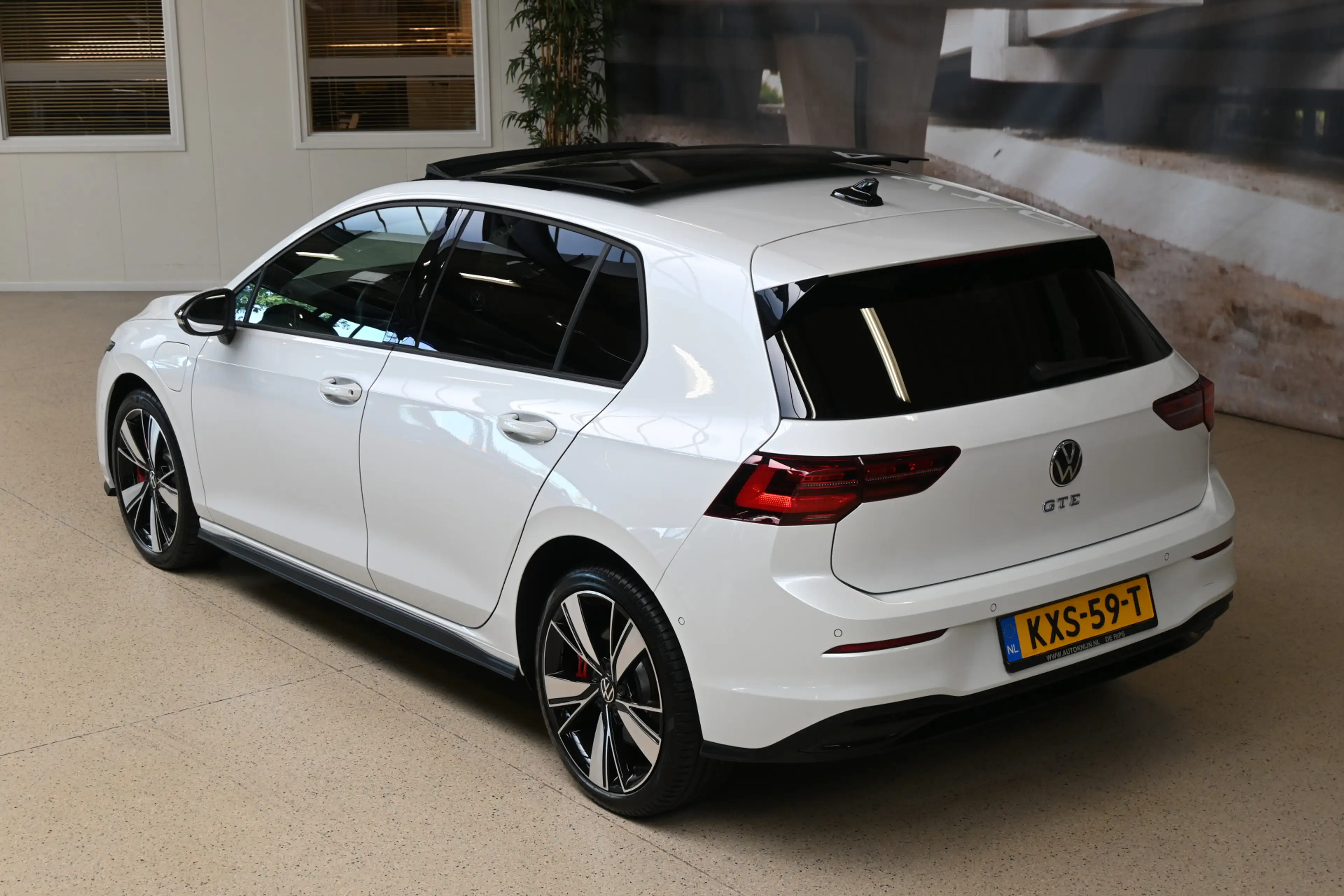 Volkswagen Golf GTE 1.4 eHybrid 245pk | Pano | Head-up | Trekhaak | 10 — photo 12