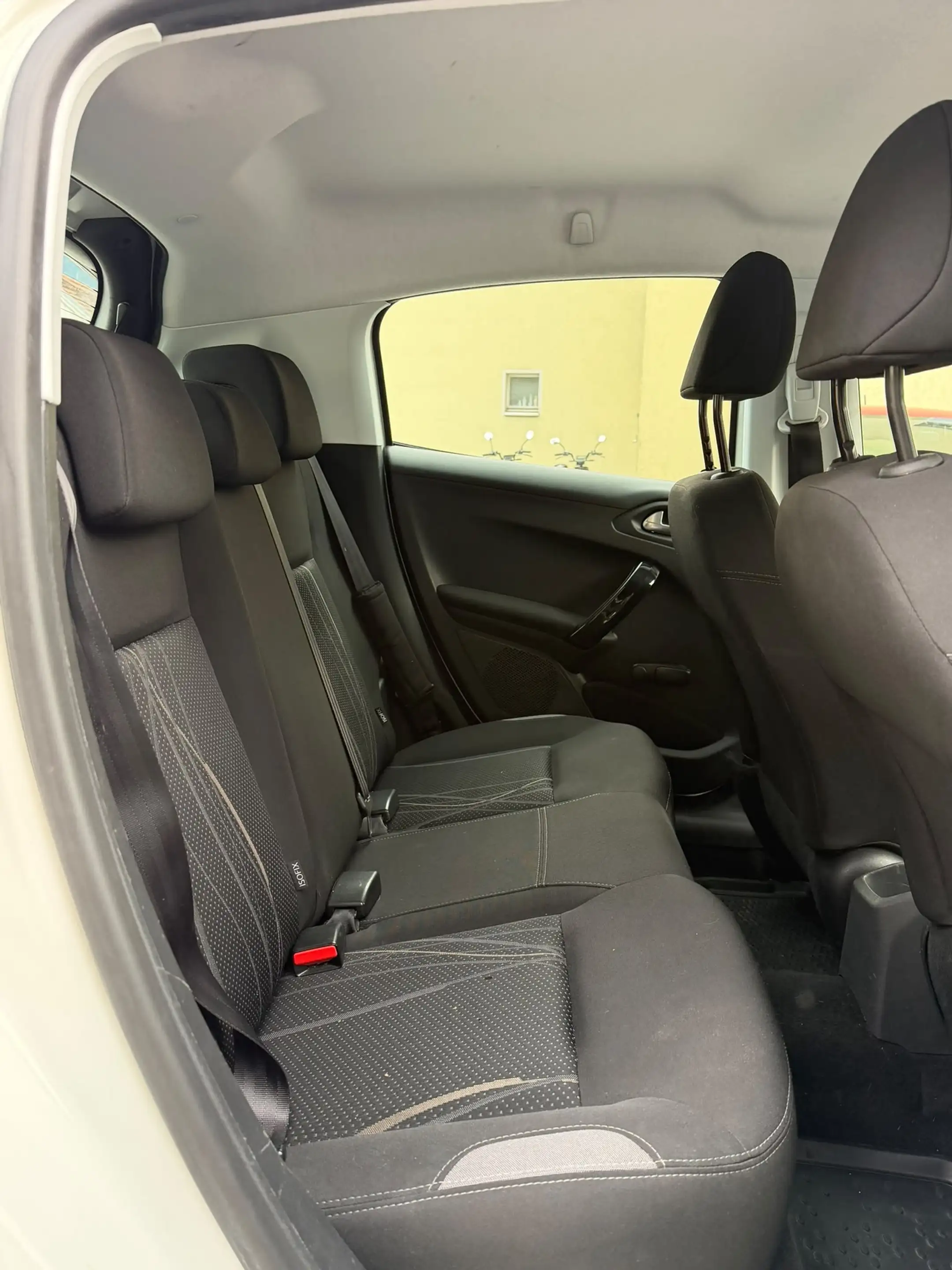 Peugeot 208 208 Active 1.4 e-HDi 68 FAP ASG 5 /Erstbesitz/Neu Vorgeführt/ — photo 14
