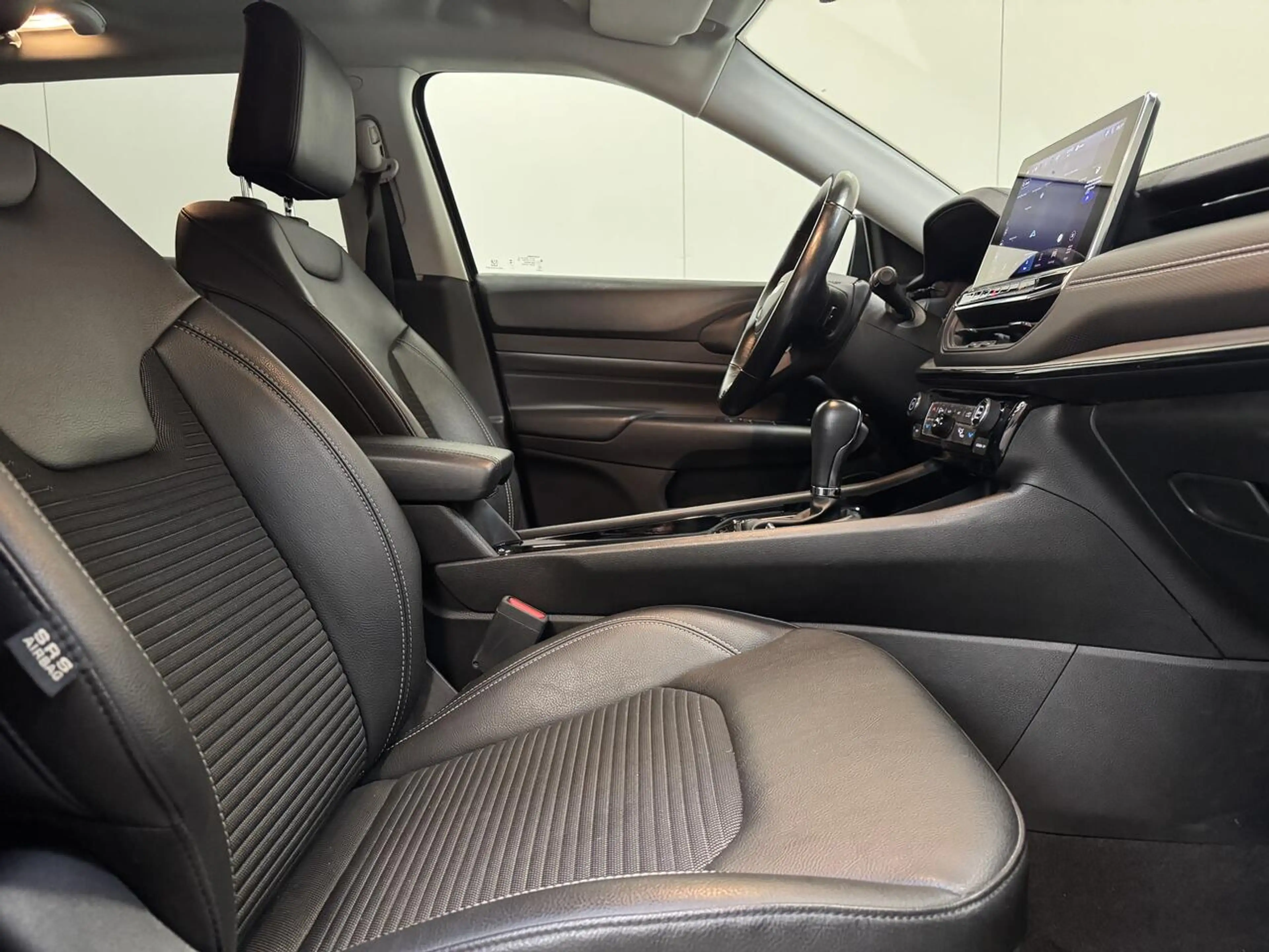 Jeep Compass 1.3 Hybrid PlugIn AWD - Apple CarPlay - Topstaa... — photo 2
