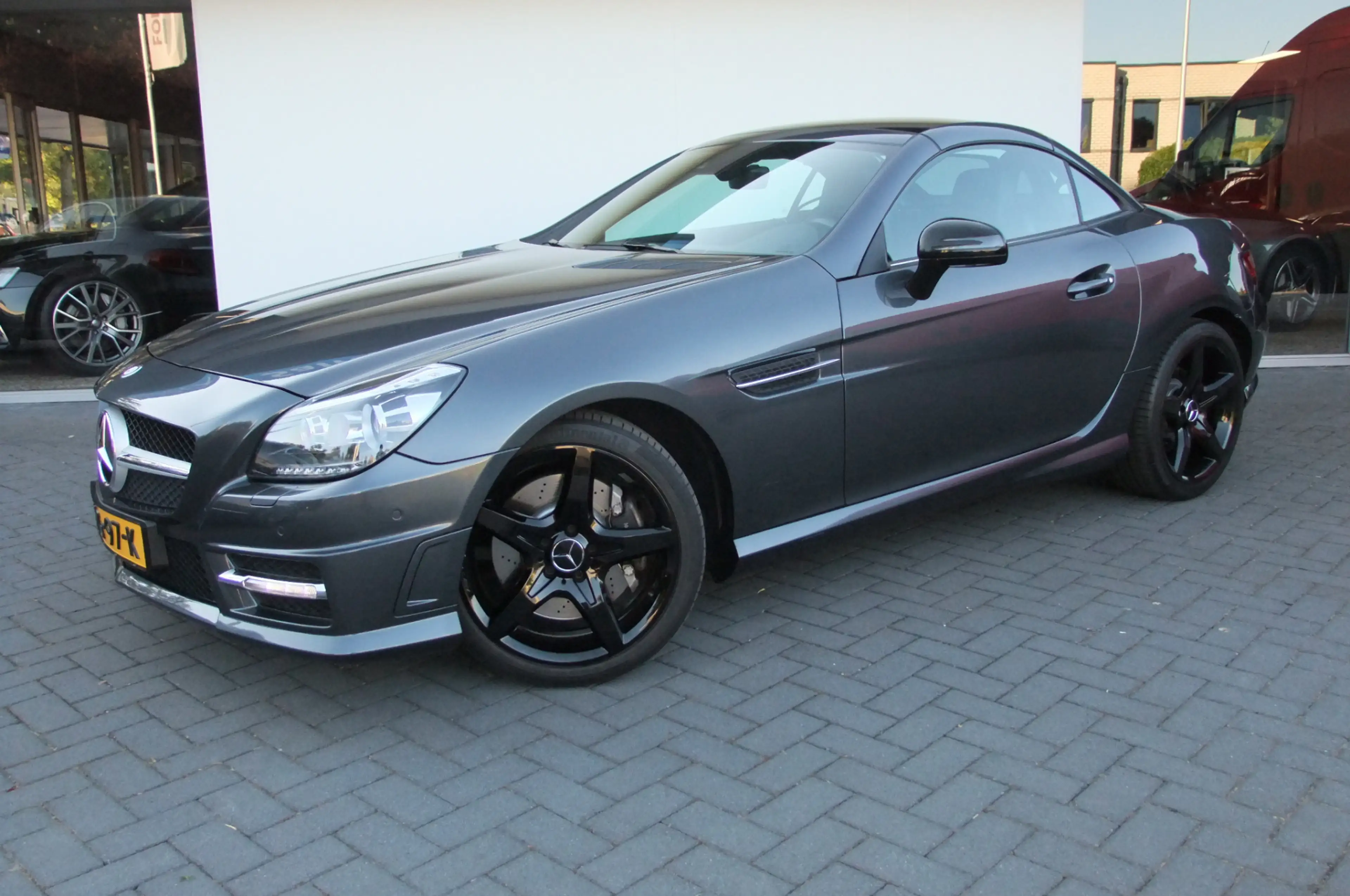 Mercedes-Benz SLK 250 Edition 1/ AMG pakket/ Stoelverwarming + Airscarf/ — photo 2