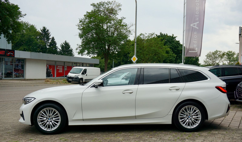 BMW 318 3er Touring 318d °ACC°TotewinkelAss.Sport Line — photo 4