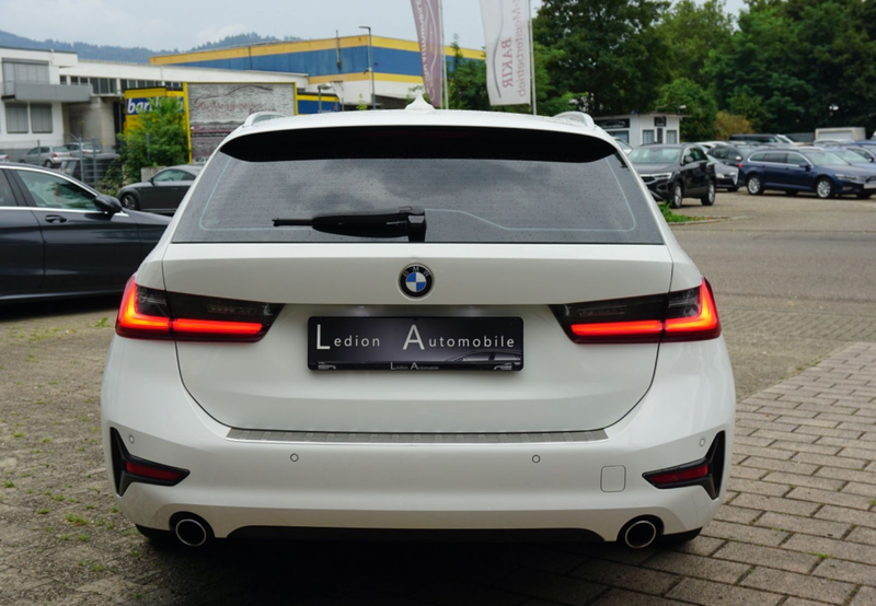 BMW 318 3er Touring 318d °ACC°TotewinkelAss.Sport Line — photo 6
