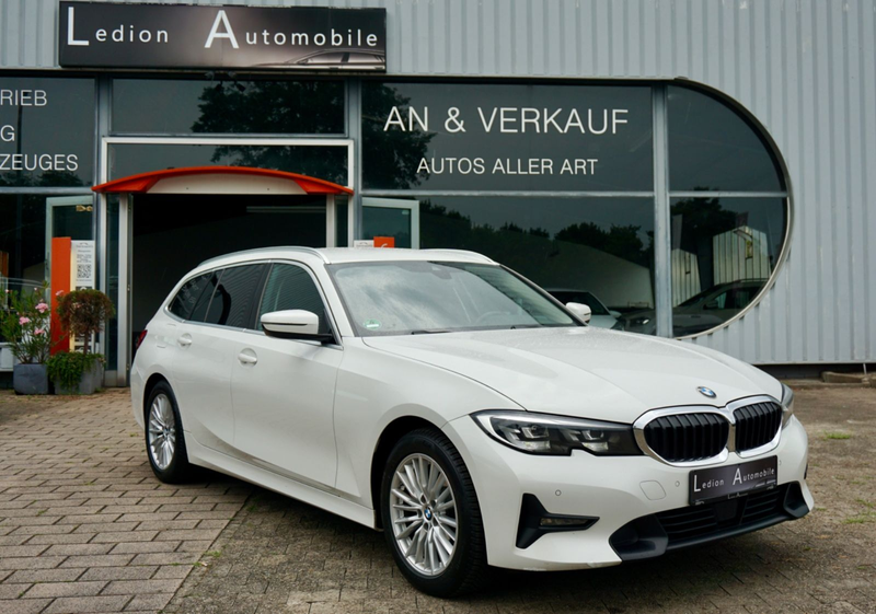 BMW 318 3er Touring 318d °ACC°TotewinkelAss.Sport Line