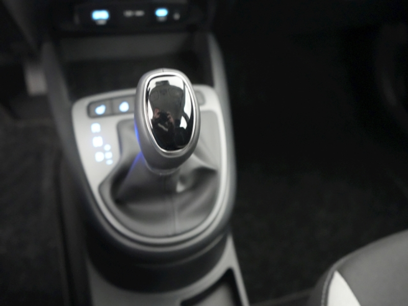 Hyundai i10 FACELIFT TREND AUTOMATIK+NAVI+RÜCKFAHRKAMERA+SITZ- — photo 14
